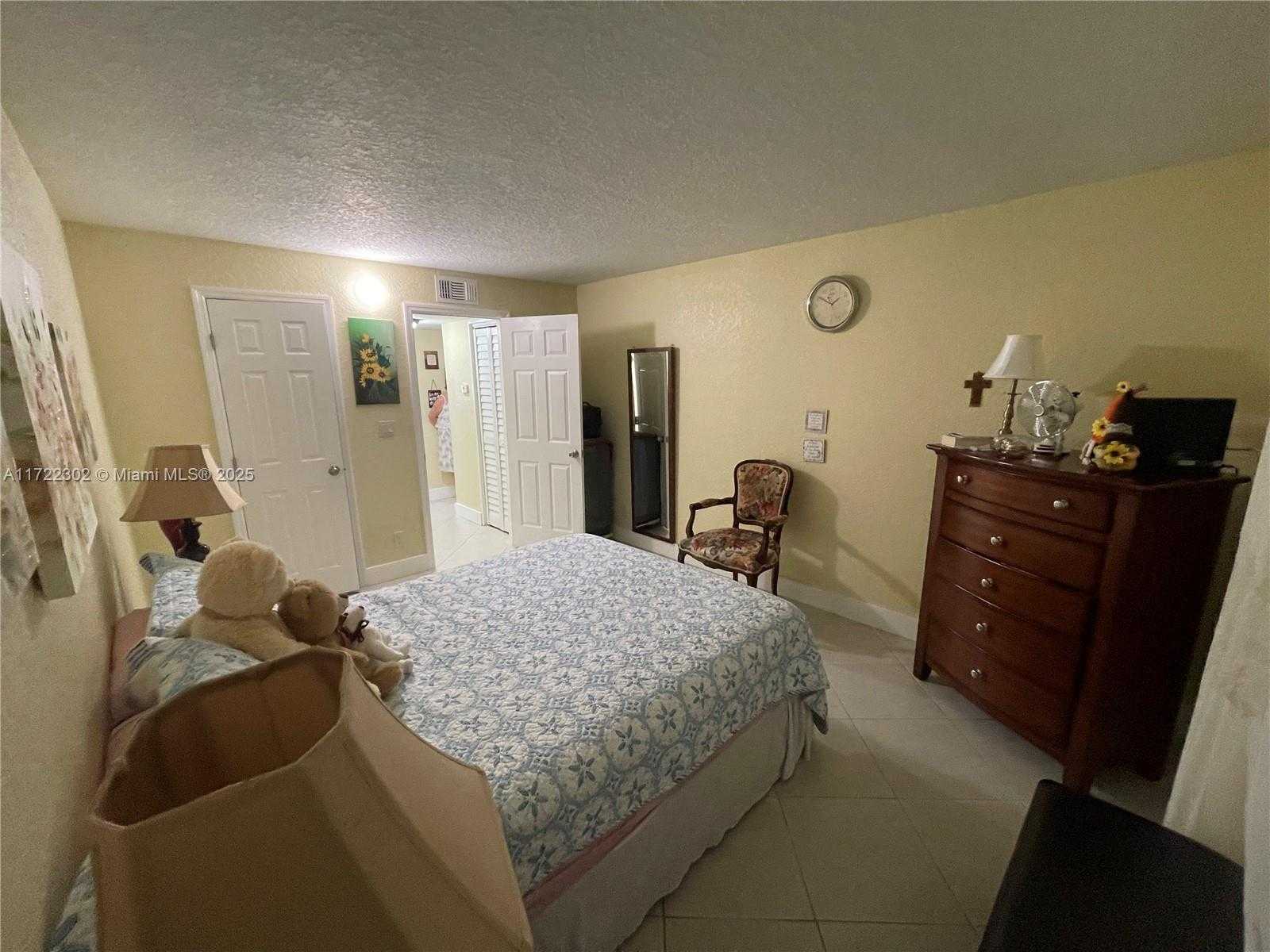 Small Image of 9041 SUNRISE LAKES BLVD #108, Sunrise Number 25