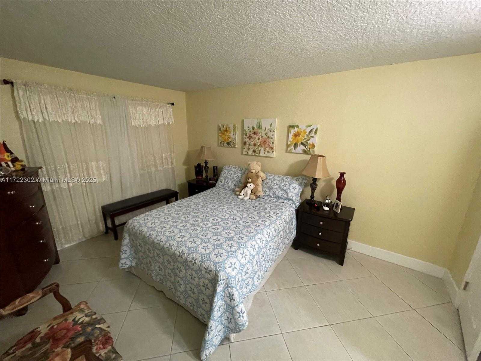 Small Image of 9041 SUNRISE LAKES BLVD #108, Sunrise Number 29