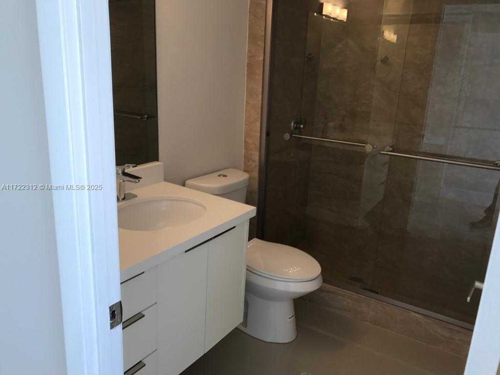 Small Image of 18011 BISCAYNE BLVD #1802, Aventura Number 4