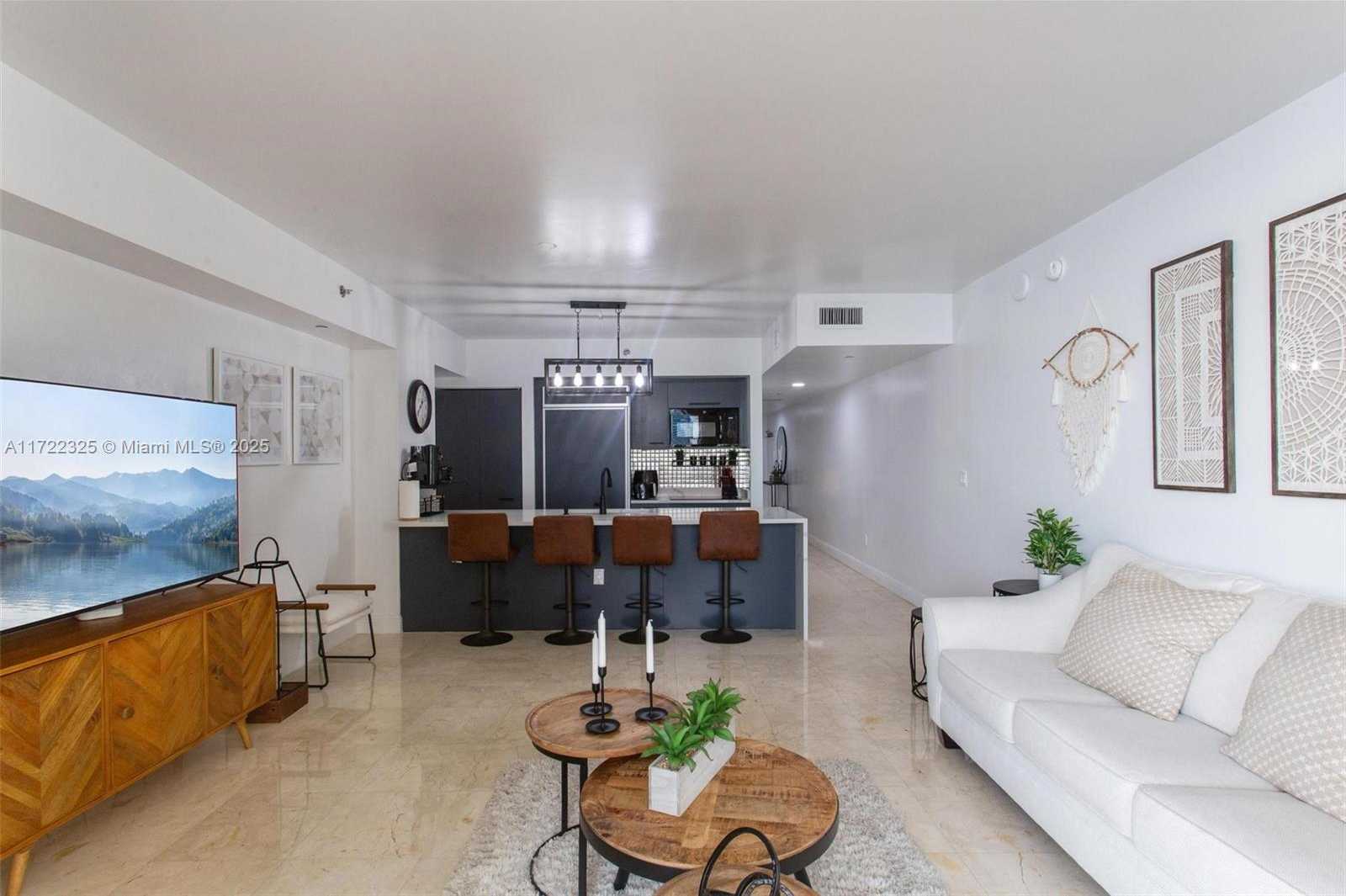 Small Image of 1830 SOUTH OCEAN DR #1712, Hallandale Beach Number 14