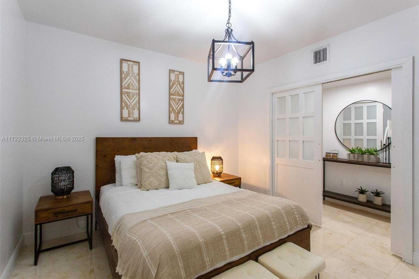 Small Image of 1830 SOUTH OCEAN DR #1712, Hallandale Beach Number 28