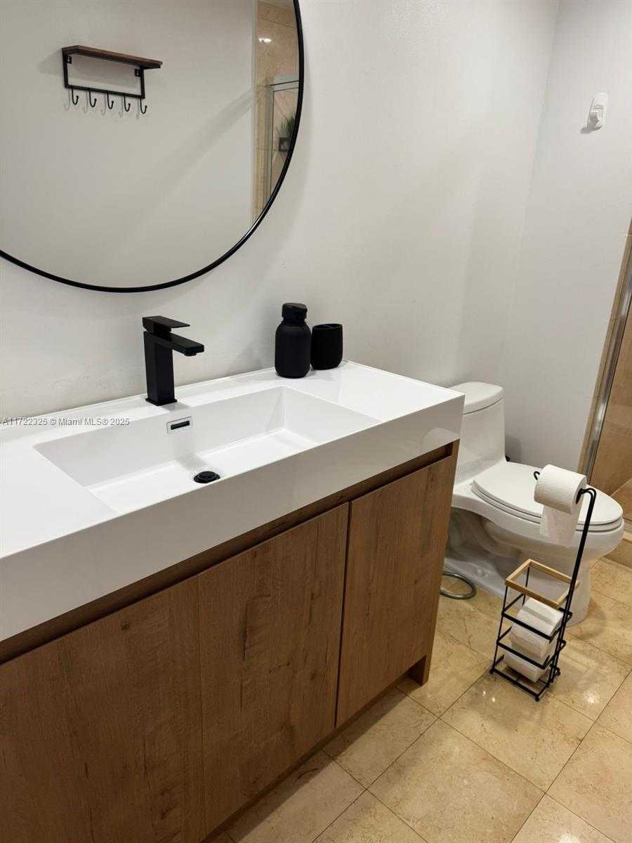 Small Image of 1830 SOUTH OCEAN DR #1712, Hallandale Beach Number 33
