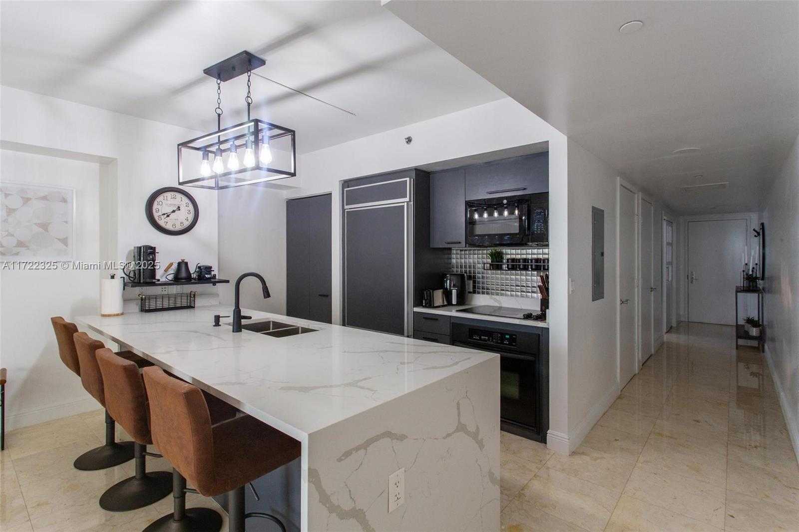 Small Image of 1830 SOUTH OCEAN DR #1712, Hallandale Beach Number 5