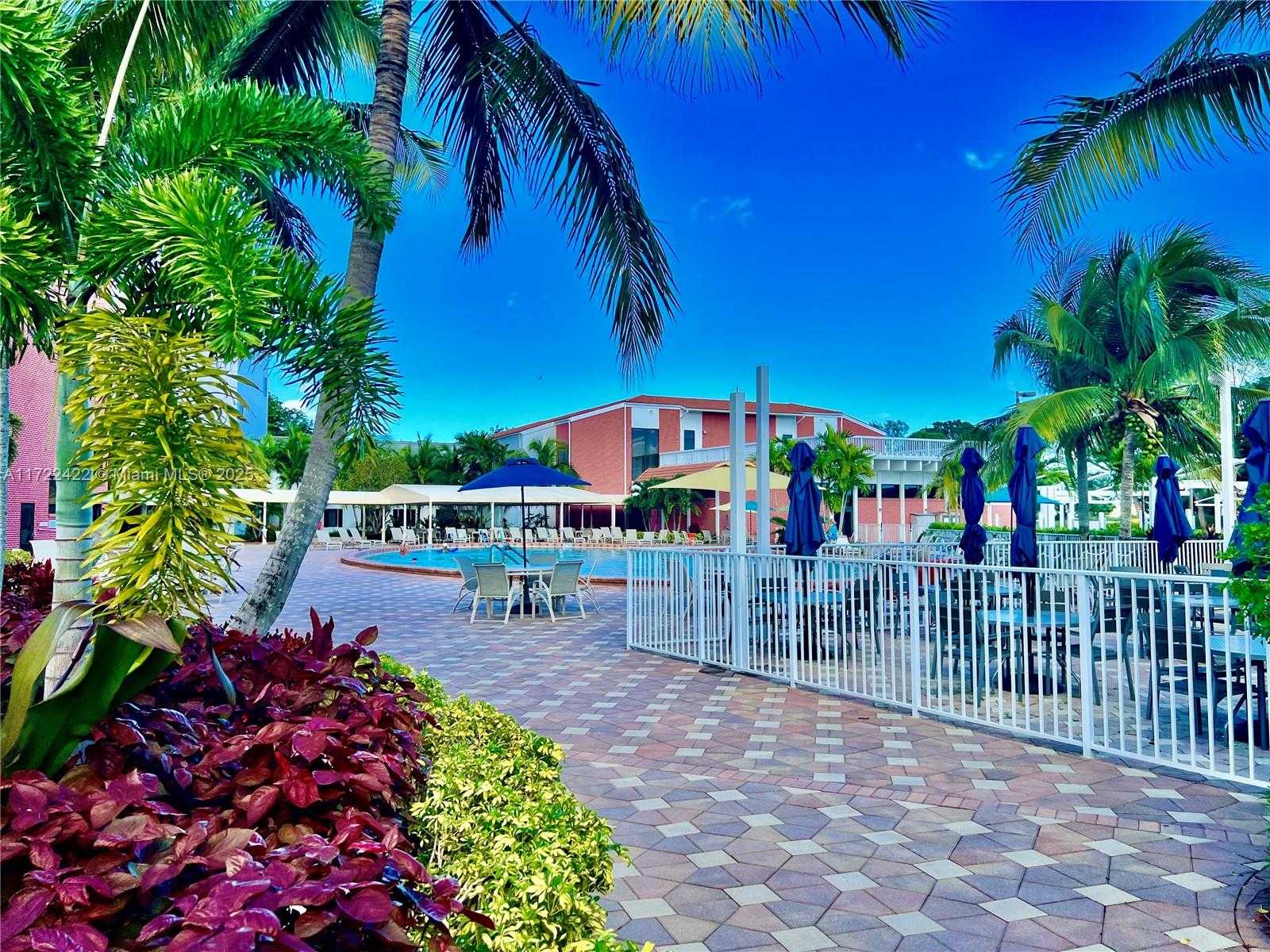 Small Image of 198 TILFORD J #198, Deerfield Beach Number 26