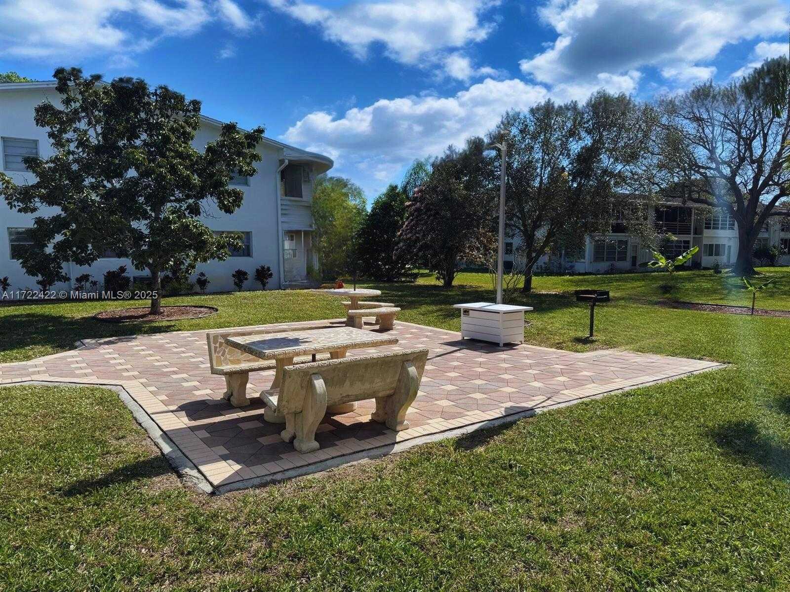 Small Image of 198 TILFORD J #198, Deerfield Beach Number 40