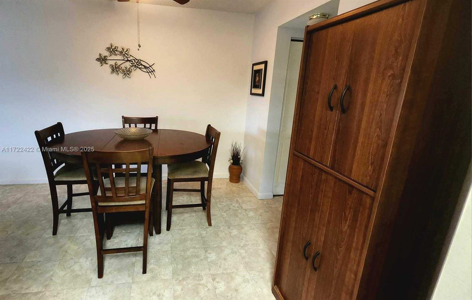 Small Image of 198 TILFORD J #198, Deerfield Beach Number 7
