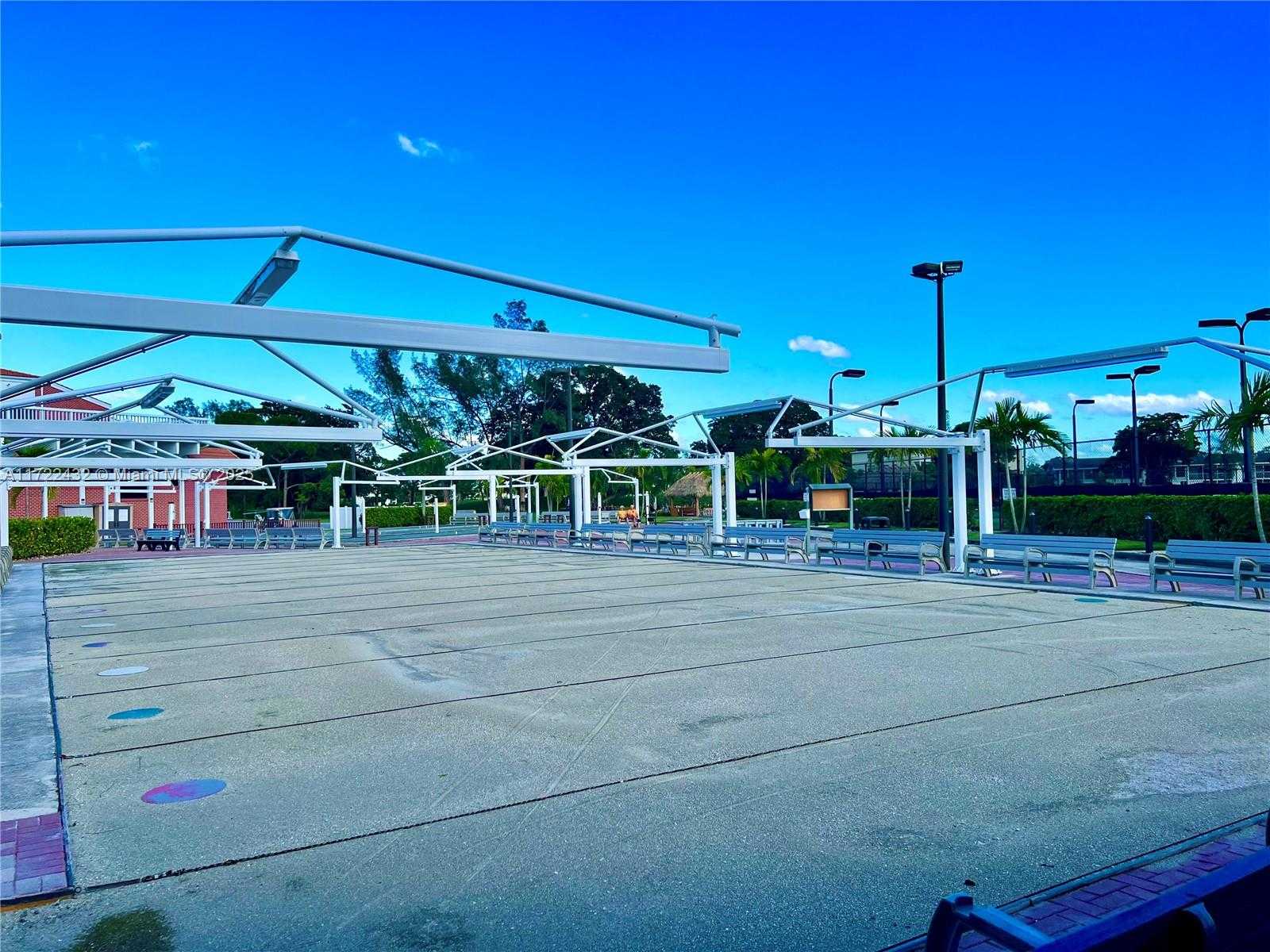 Small Image of 1076 NEWPORT Q #1076, Deerfield Beach Number 29