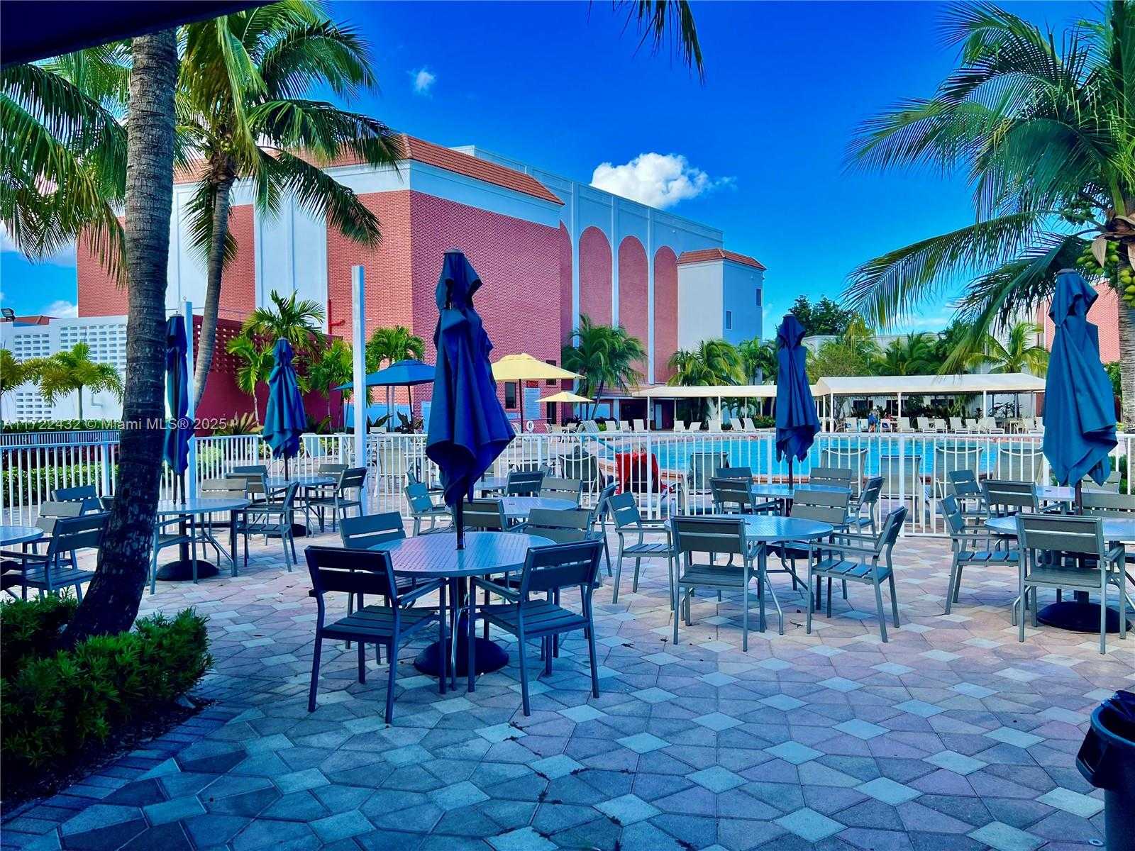 Small Image of 1076 NEWPORT Q #1076, Deerfield Beach Number 30