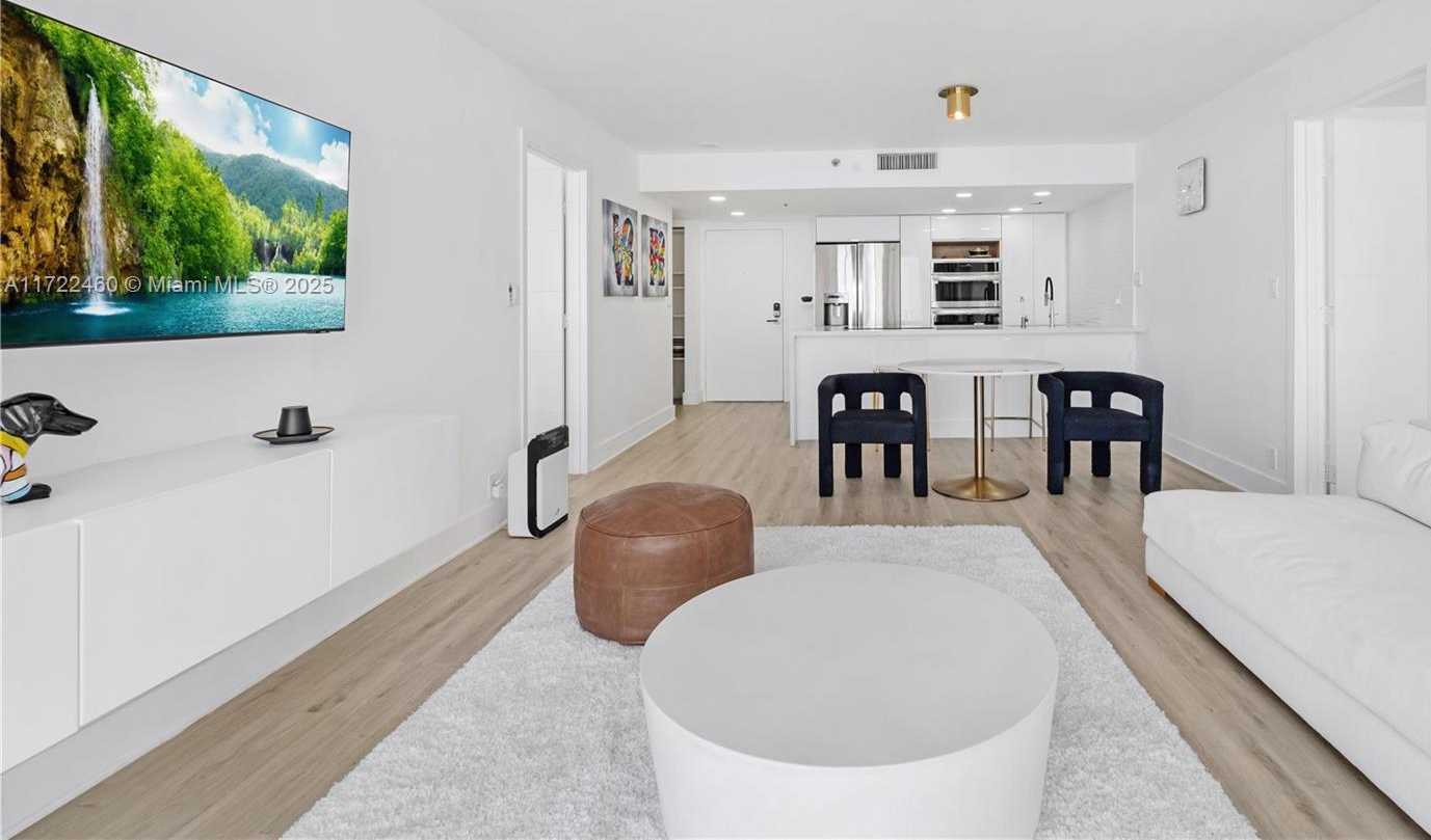 Small Image of 7601 EAST TREASURE DR #2209, North Bay Village Number 8