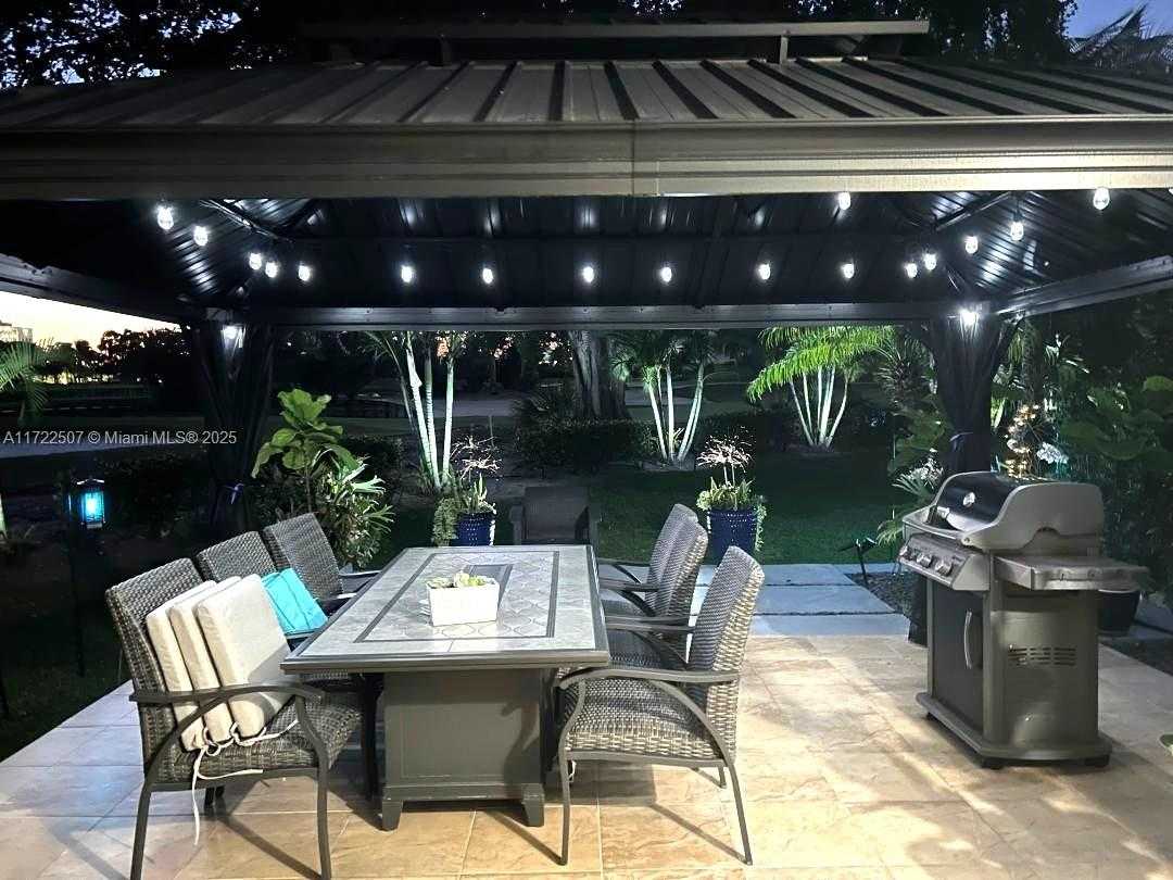 Small Image of 20246 NORTH EAST 34TH CT #46, Aventura Number 3