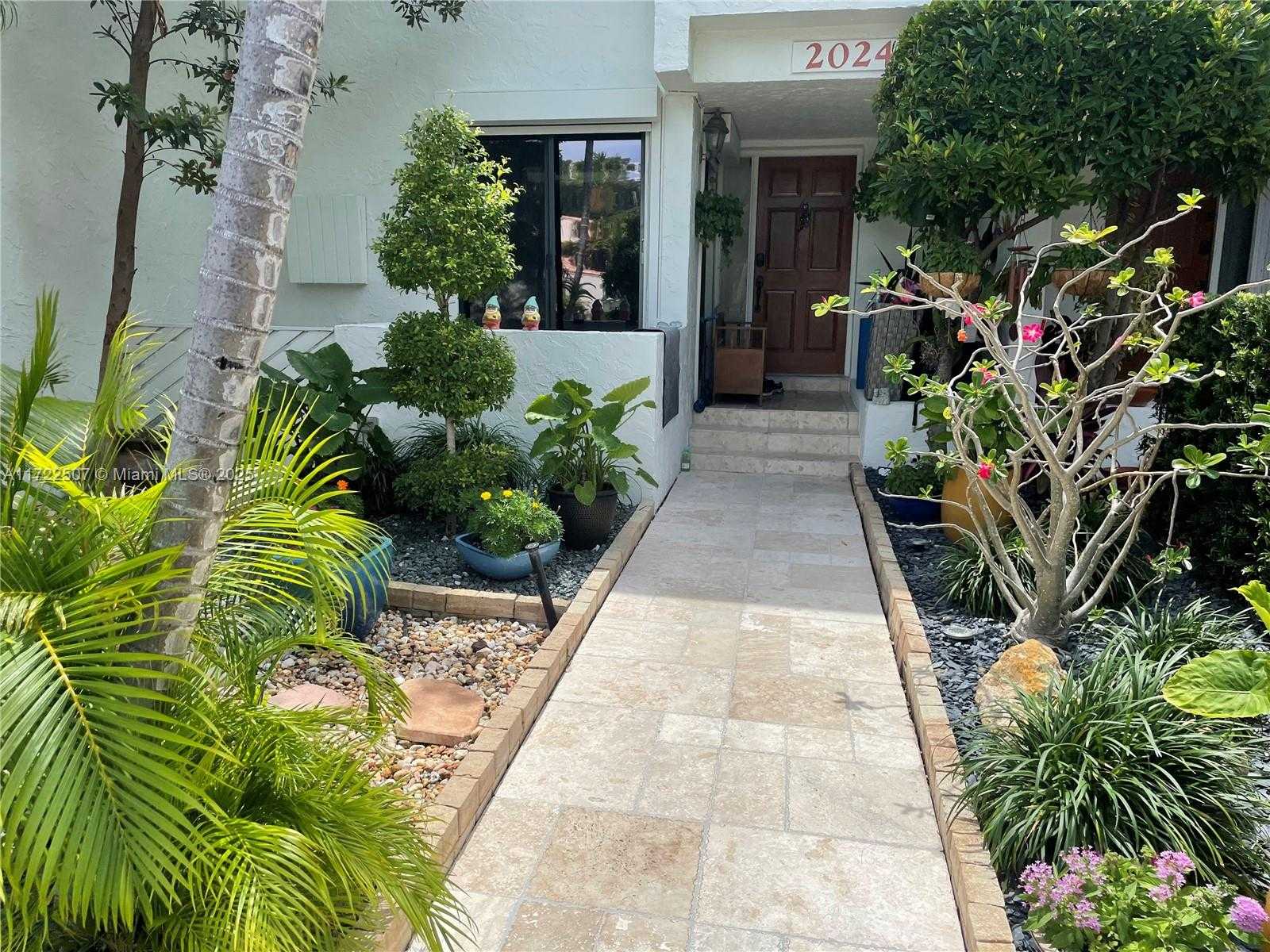 Small Image of 20246 NORTH EAST 34TH CT #46, Aventura Number 4