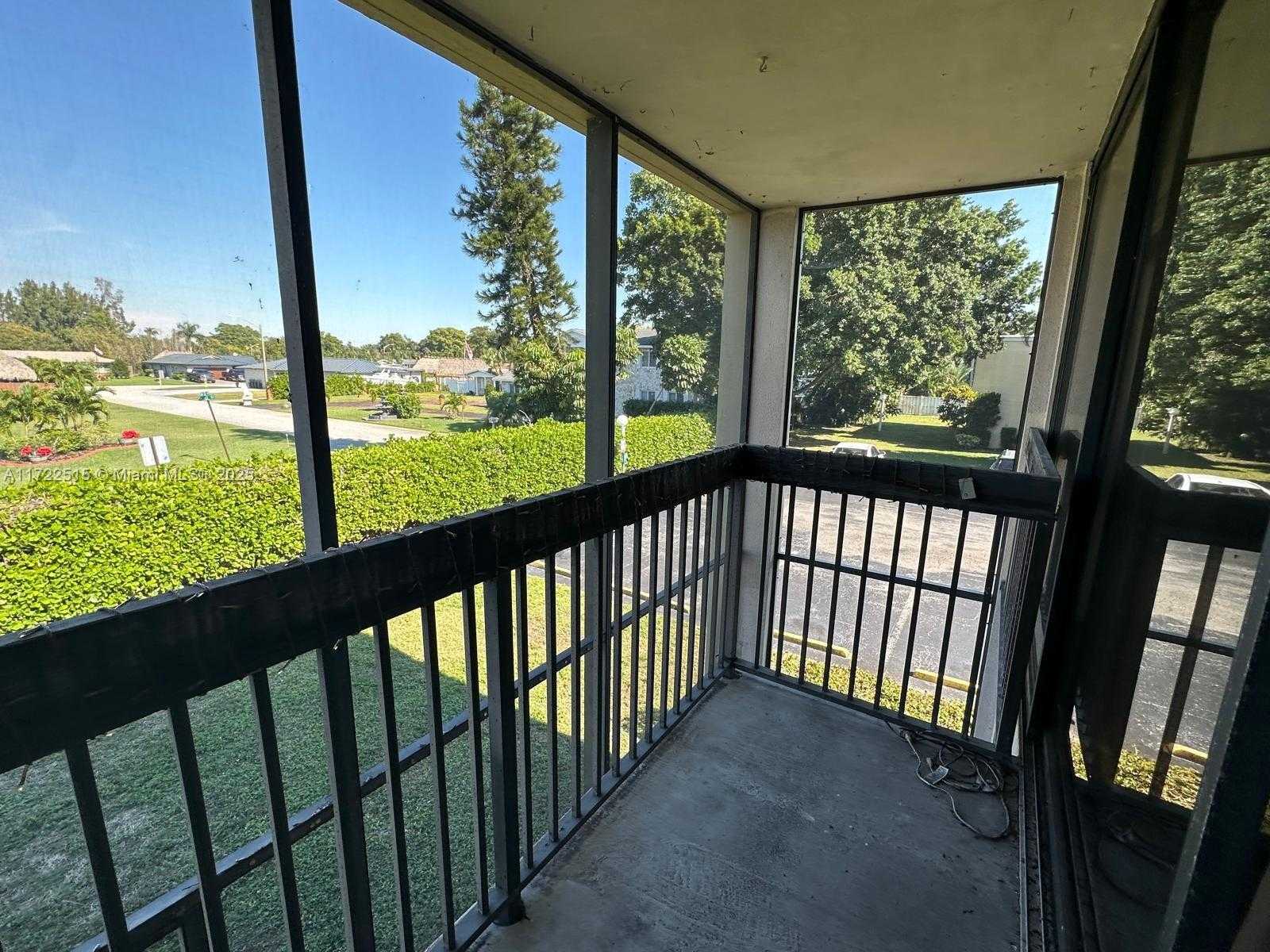 Small Image of 2801 SOUTH WEST 87TH AVE #1005, Davie Number 25