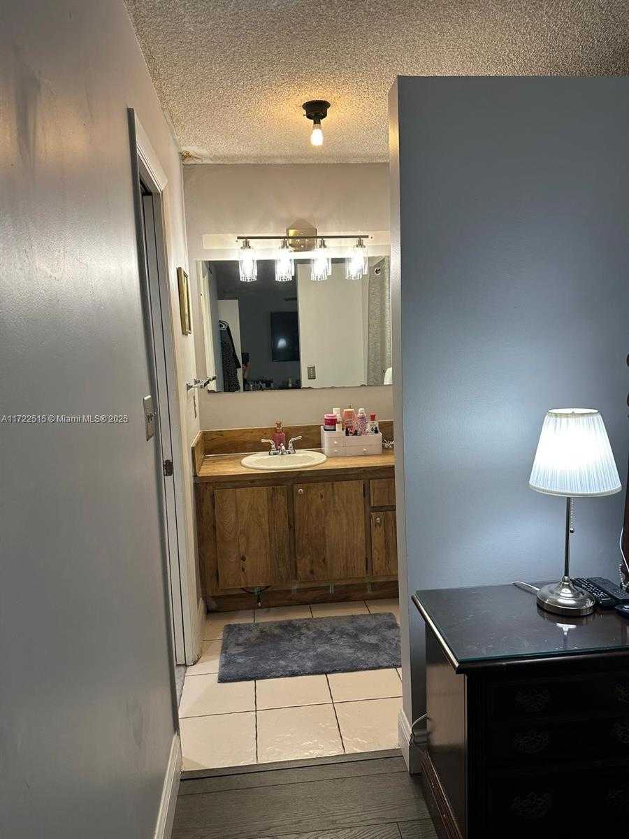 Small Image of 2801 SOUTH WEST 87TH AVE #1005, Davie Number 38