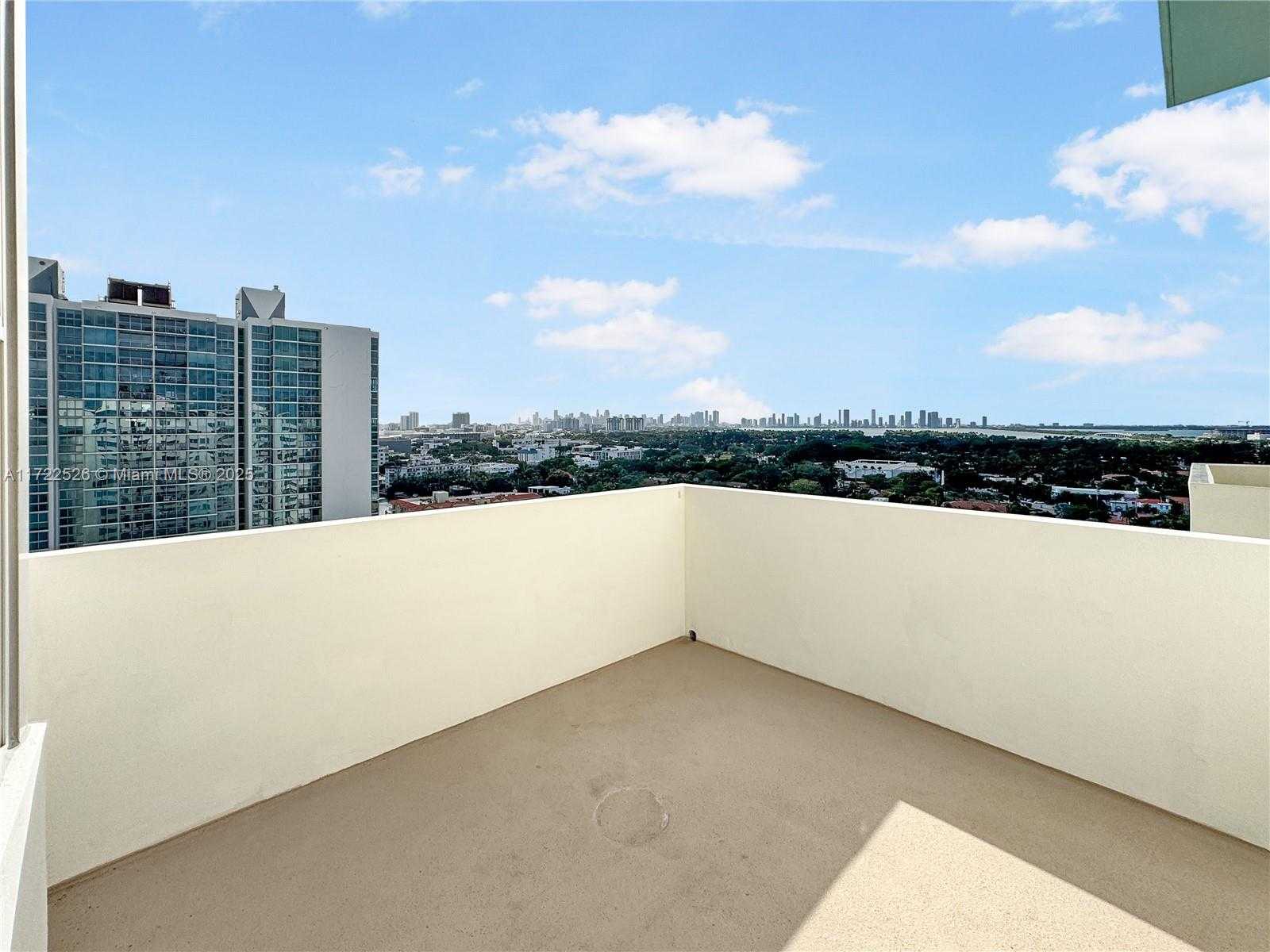 Small Image of 2899 COLLINS AVE #PH F, Miami Beach Number 10