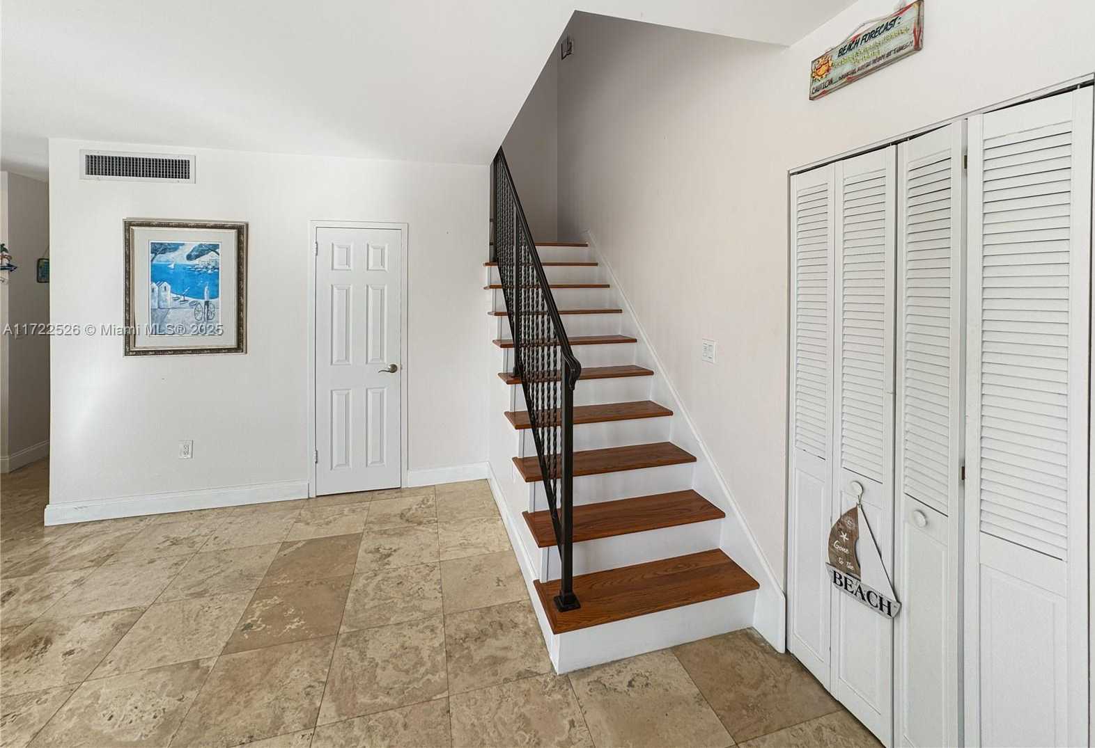 Small Image of 2899 COLLINS AVE #PH F, Miami Beach Number 14