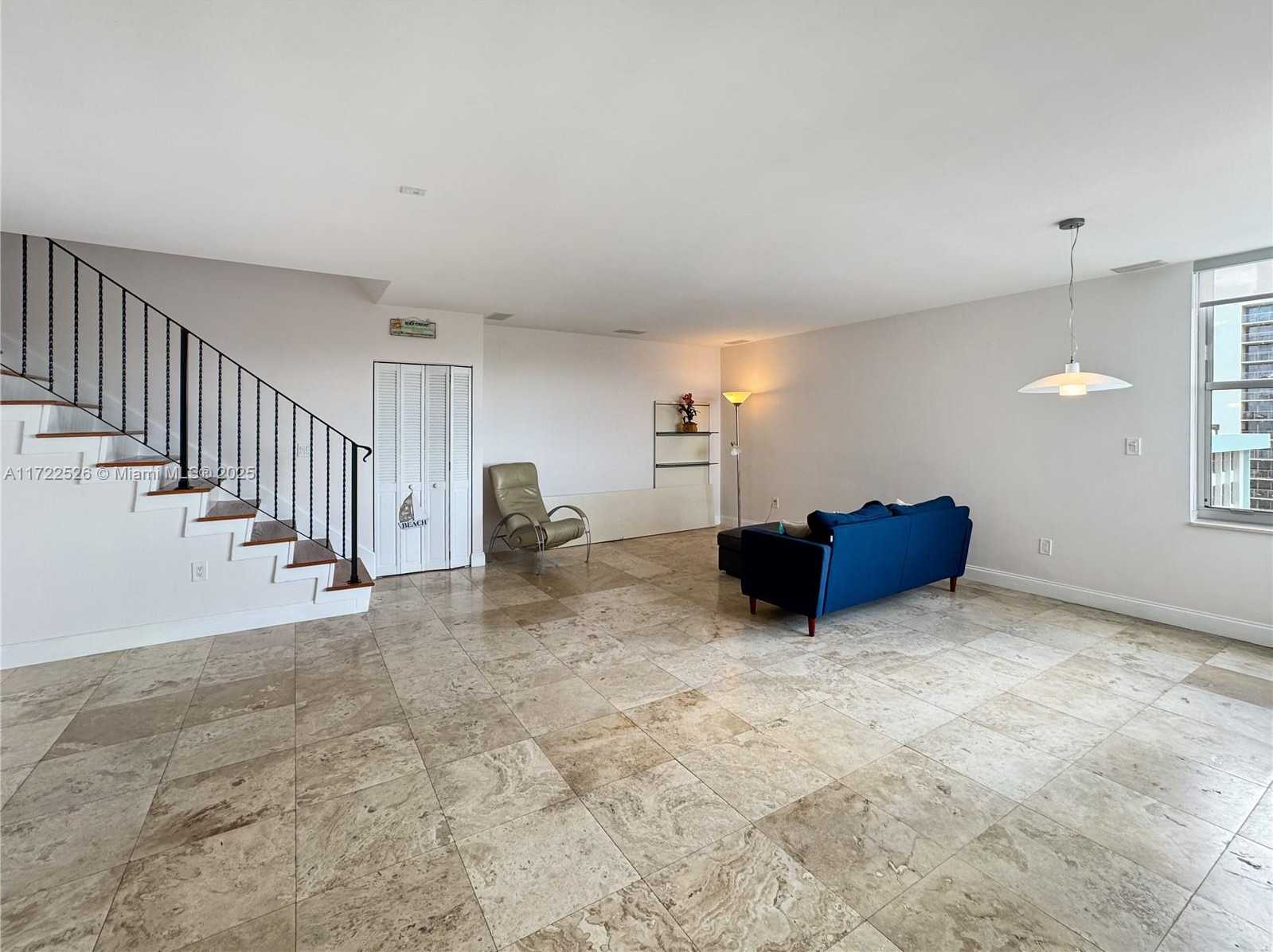 Small Image of 2899 COLLINS AVE #PH F, Miami Beach Number 15