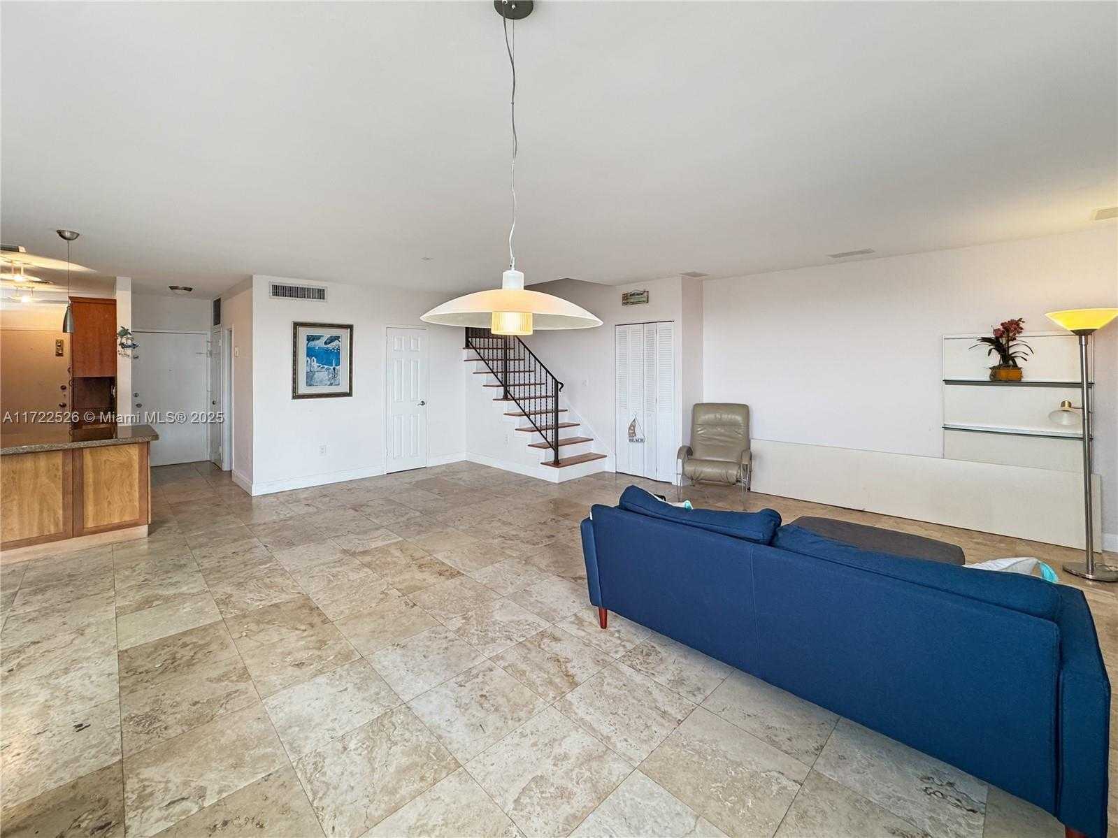 Small Image of 2899 COLLINS AVE #PH F, Miami Beach Number 18
