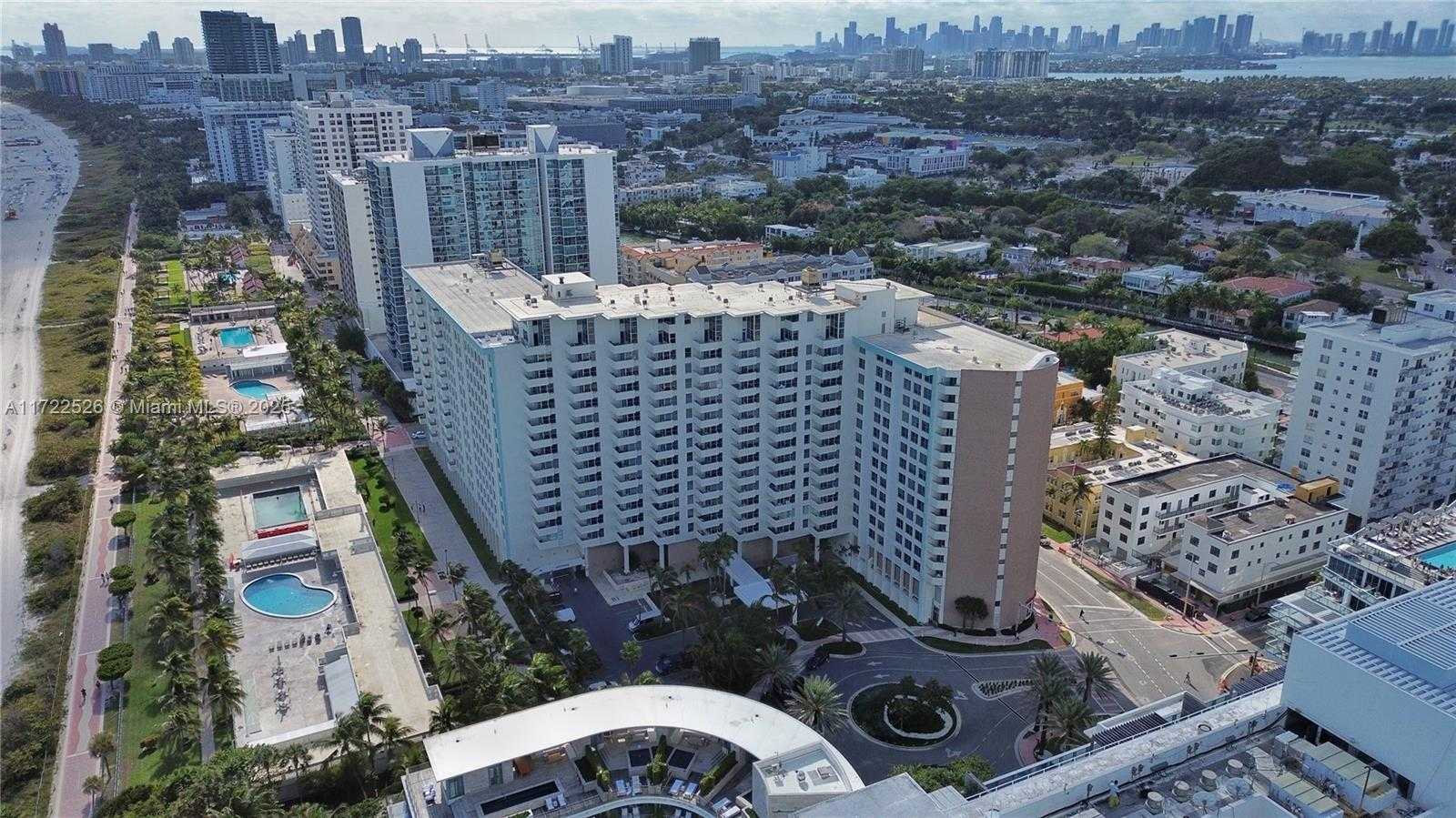 Small Image of 2899 COLLINS AVE #PH F, Miami Beach Number 3