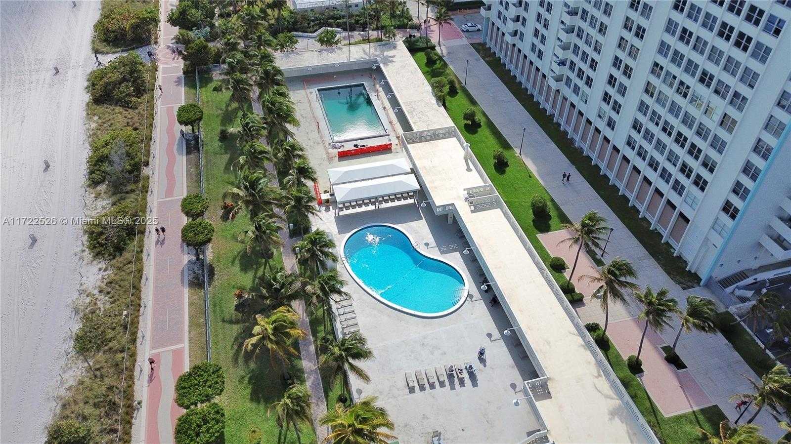 Small Image of 2899 COLLINS AVE #PH F, Miami Beach Number 5