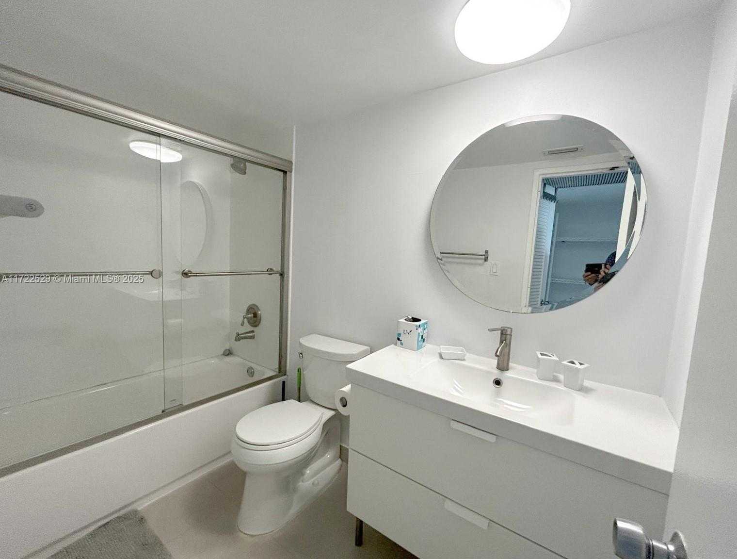 Small Image of 5151 COLLINS AVE #926, Miami Beach Number 9