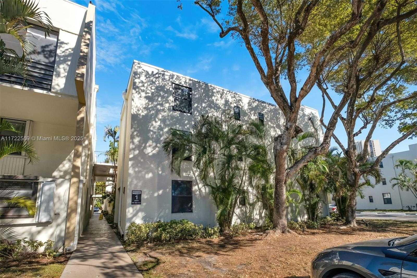 Small Image of 20291 NORTH EAST 30TH AVE #108, Aventura Number 33