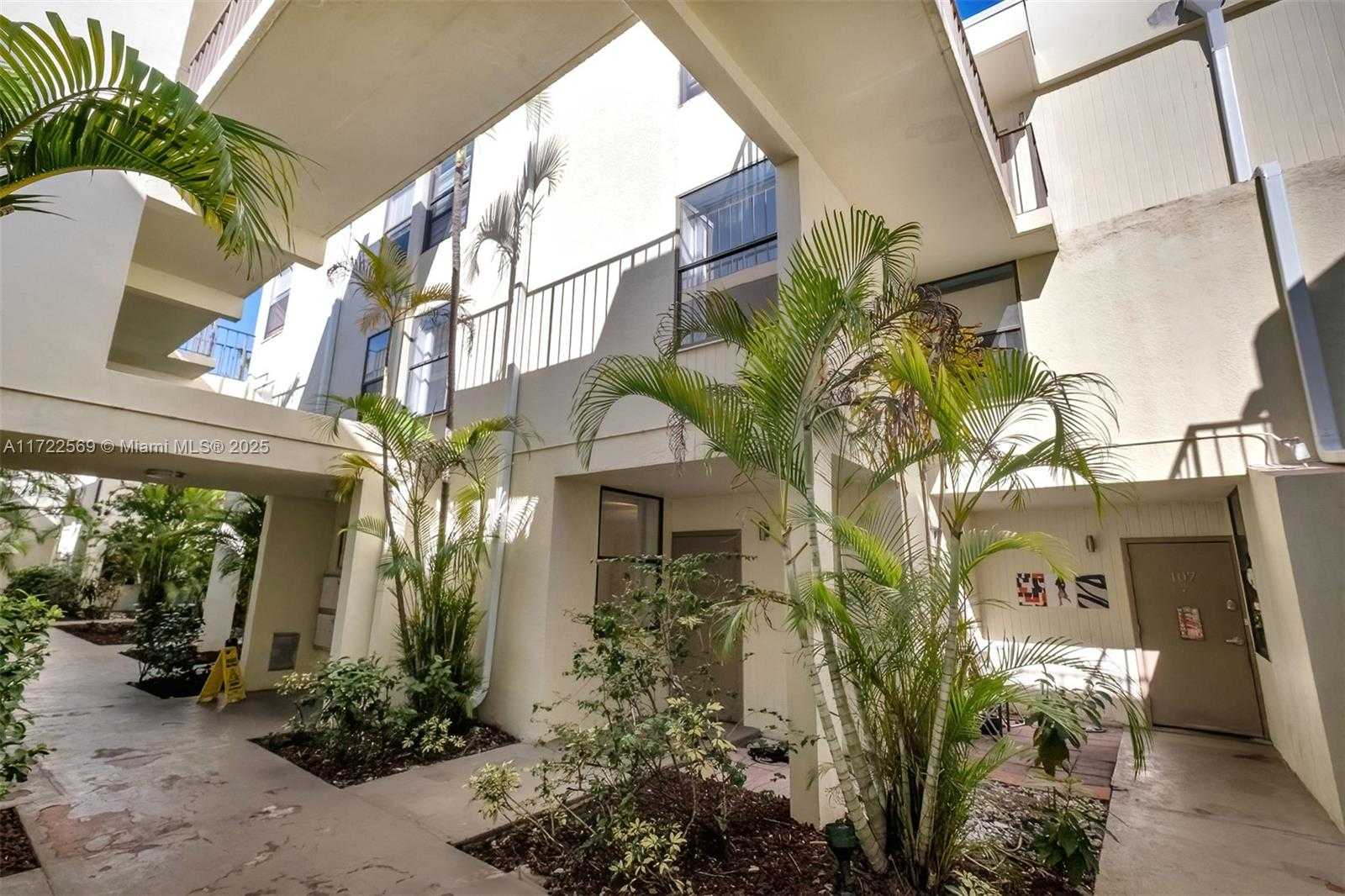 Small Image of 20291 NORTH EAST 30TH AVE #108, Aventura Number 36