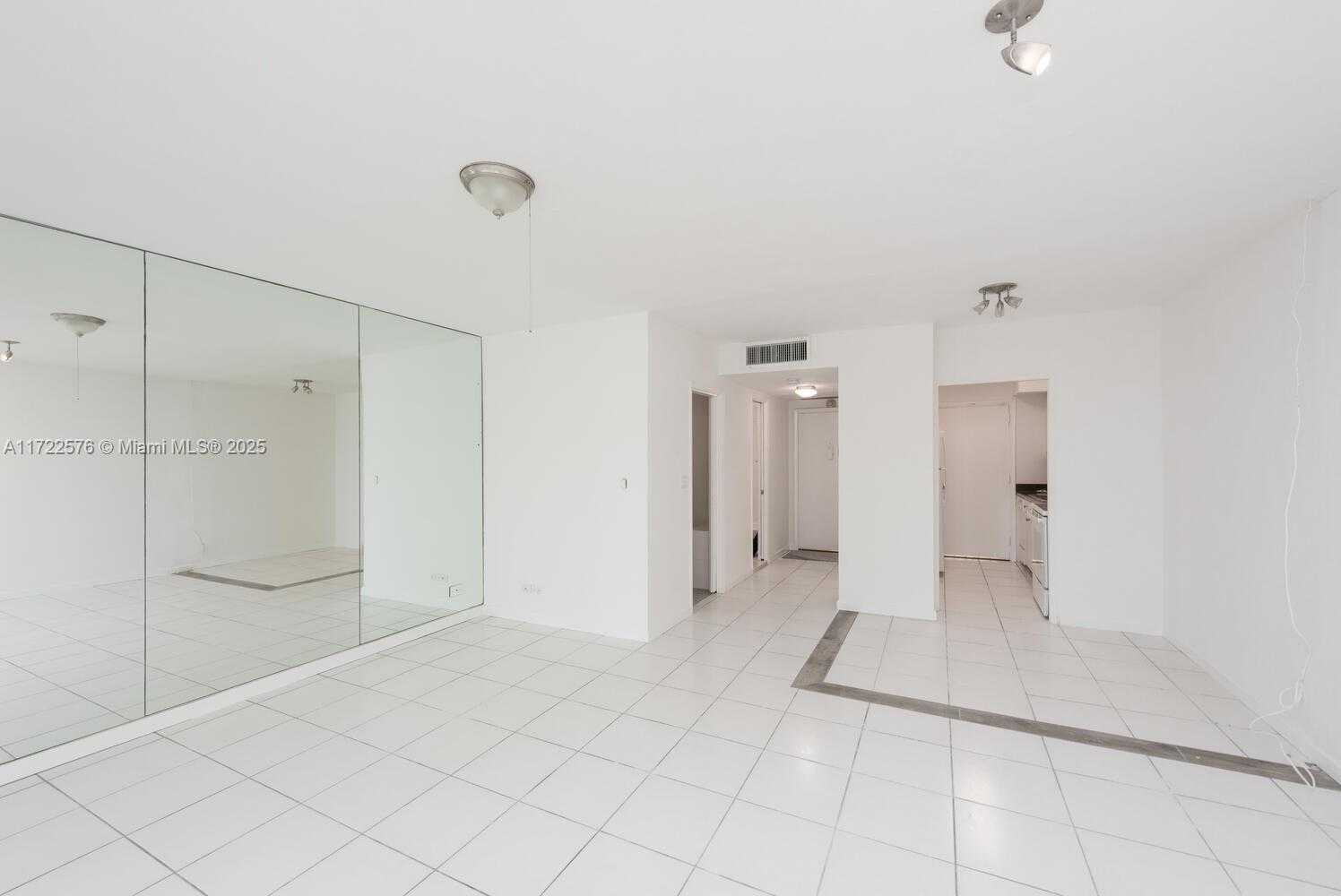 Small Image of 1408 BRICKELL BAY DR #1116, Miami Number 3