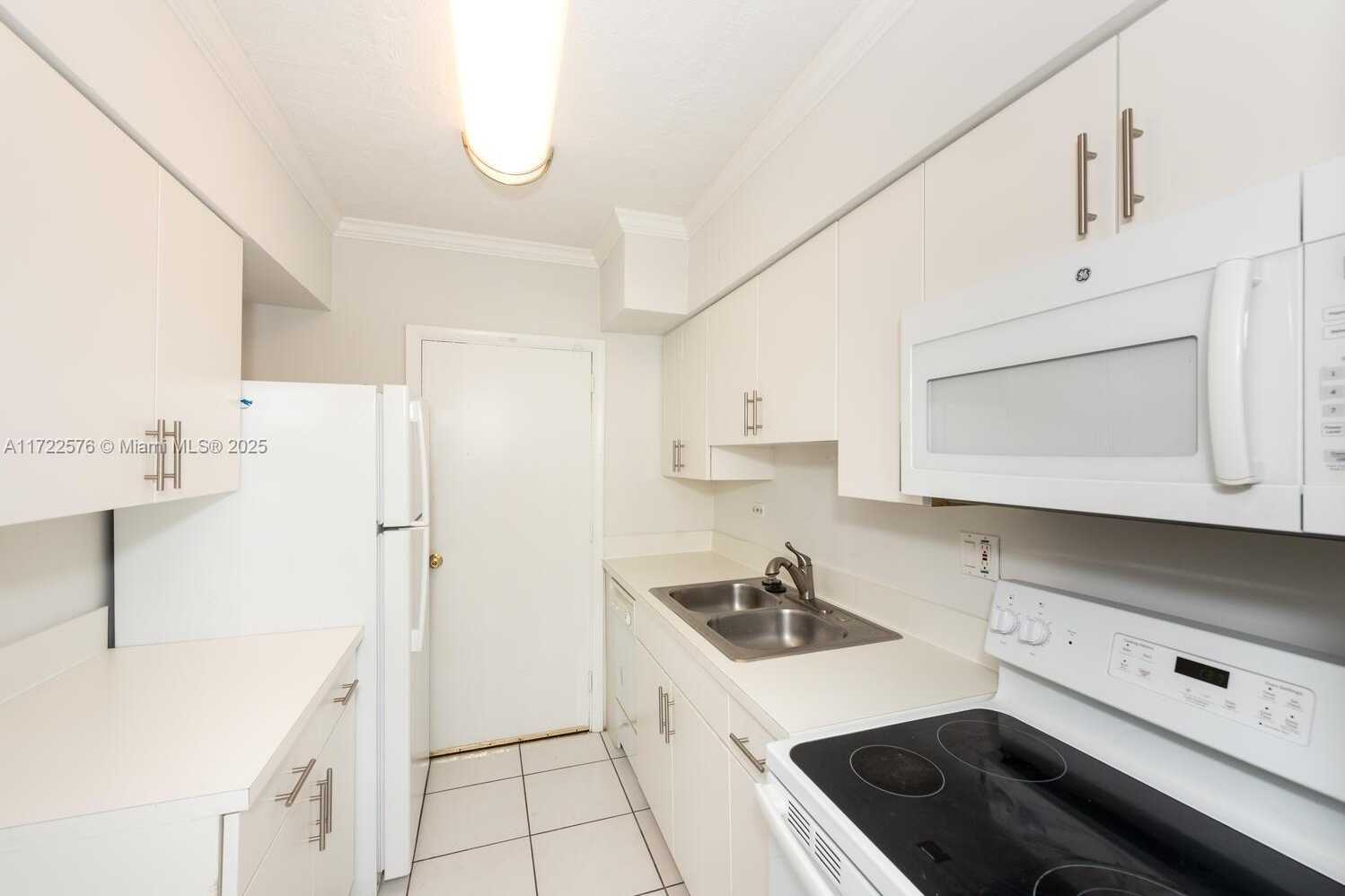 Small Image of 1408 BRICKELL BAY DR #1116, Miami Number 6