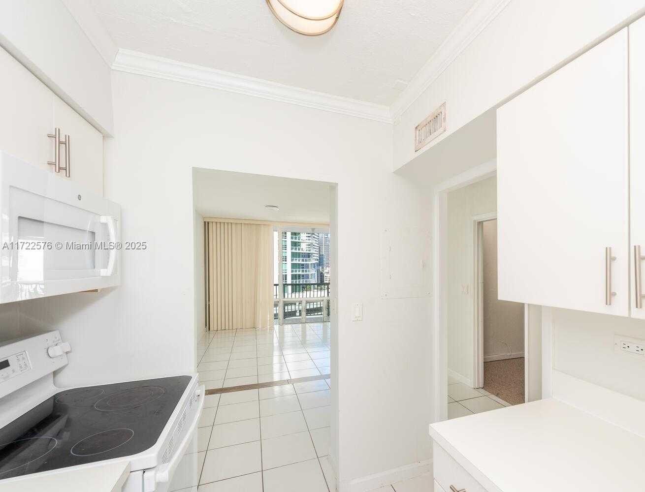 Small Image of 1408 BRICKELL BAY DR #1116, Miami Number 8