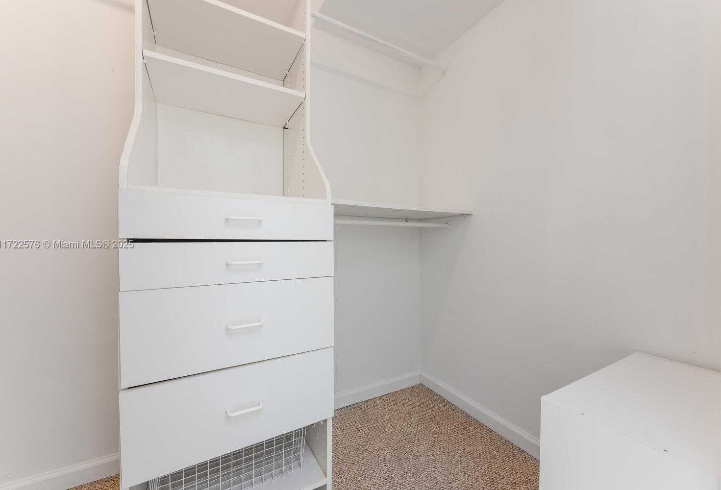 Small Image of 1408 BRICKELL BAY DR #1116, Miami Number 9