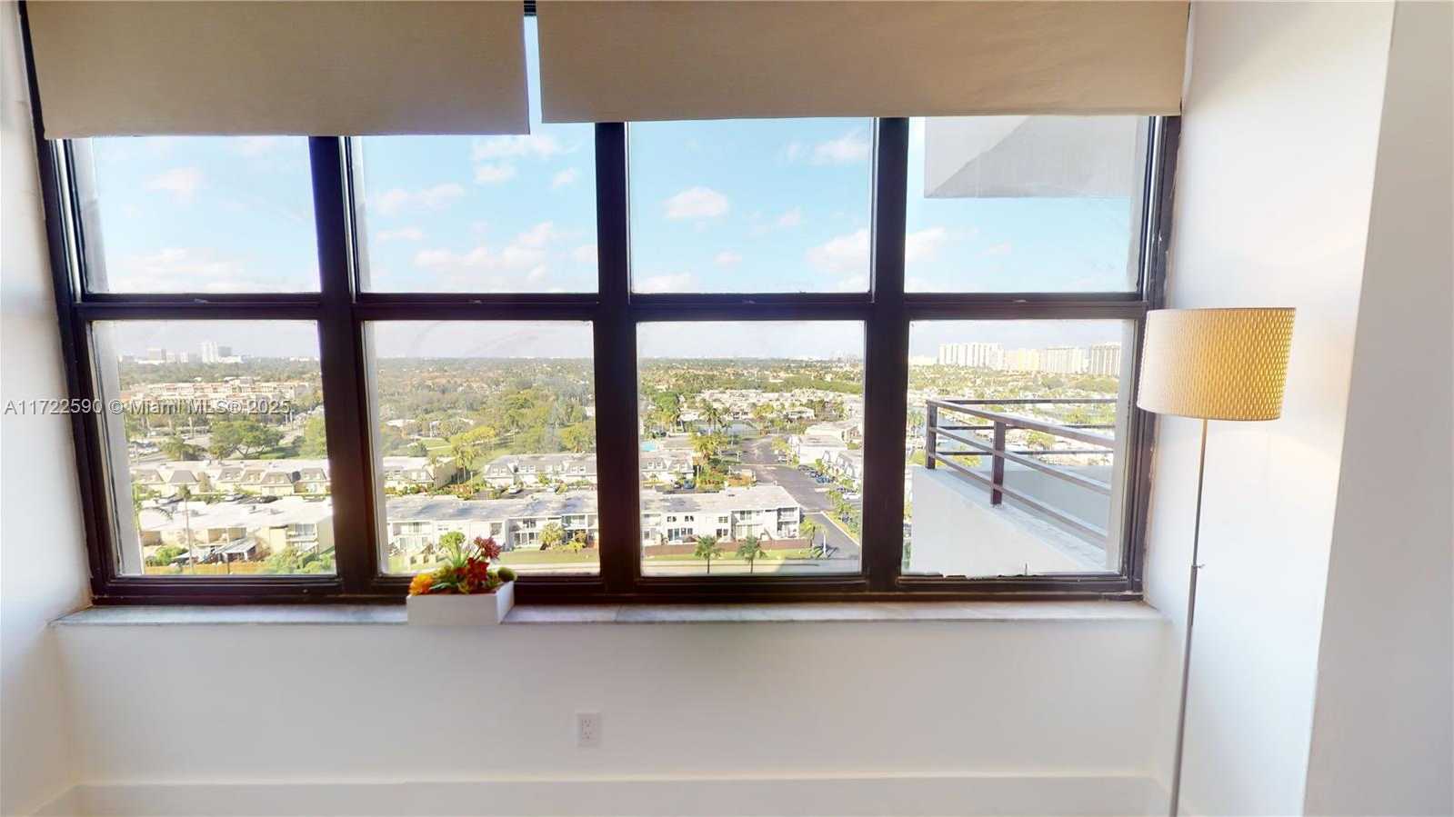Small Image of 2500 PARKVIEW DR #1410, Hallandale Beach Number 22