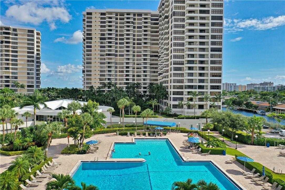 Small Image of 2500 PARKVIEW DR #1410, Hallandale Beach Number 29