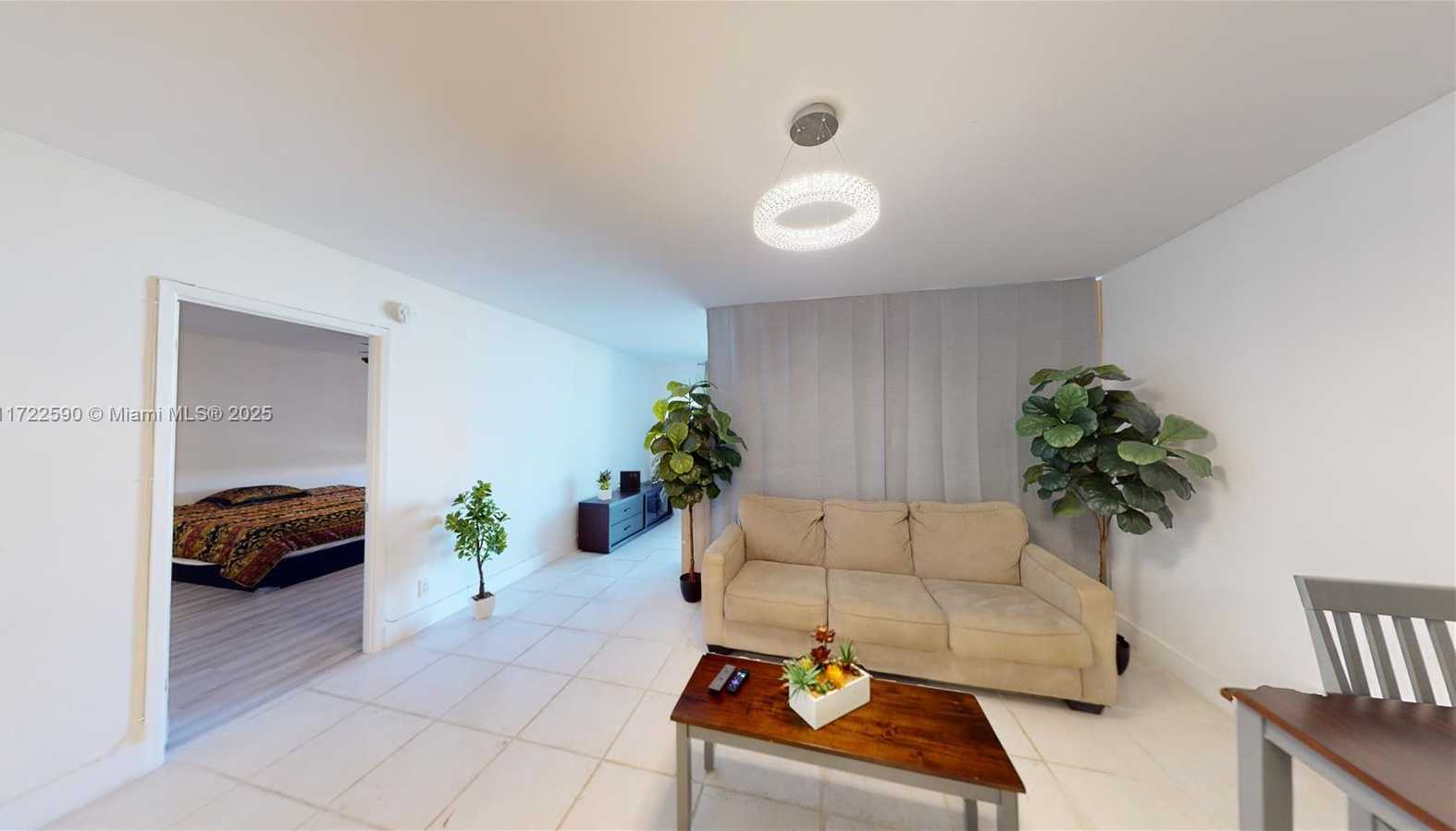 Small Image of 2500 PARKVIEW DR #1410, Hallandale Beach Number 7