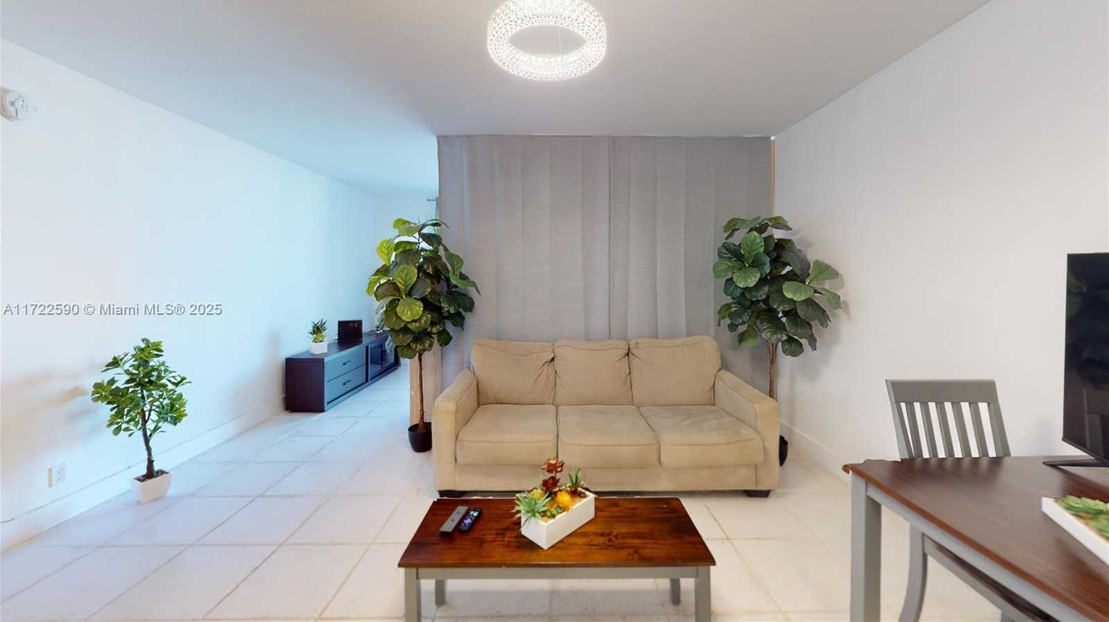 Small Image of 2500 PARKVIEW DR #1410, Hallandale Beach Number 8