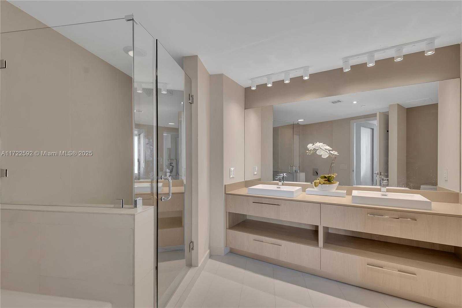 Small Image of 4111 SOUTH OCEAN DR #3601, Hollywood Number 14