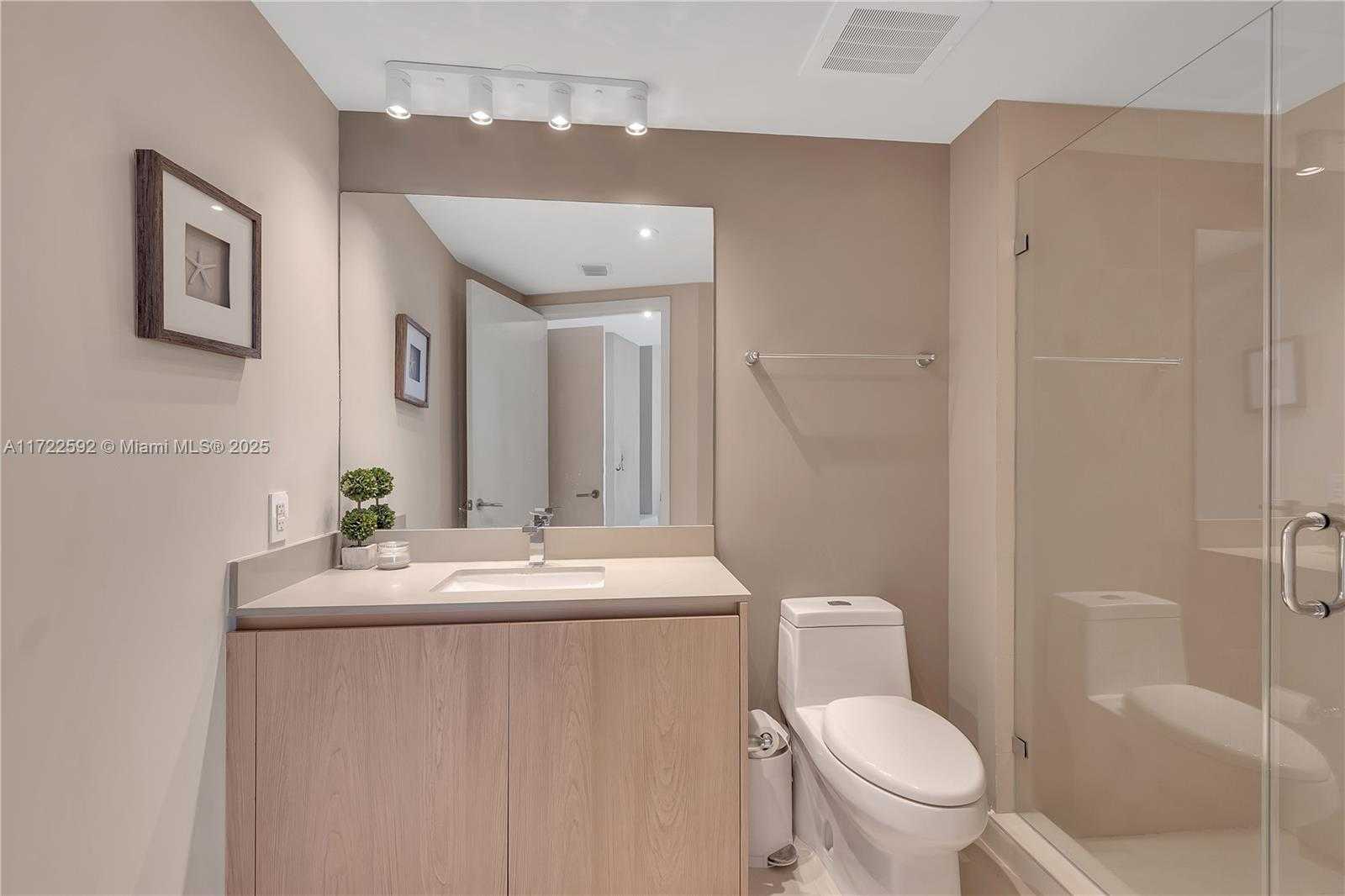 Small Image of 4111 SOUTH OCEAN DR #3601, Hollywood Number 15