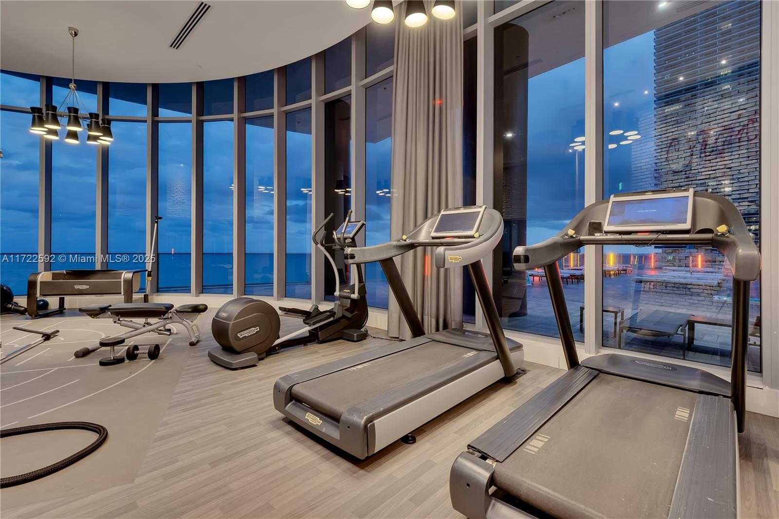 Small Image of 4111 SOUTH OCEAN DR #3601, Hollywood Number 27