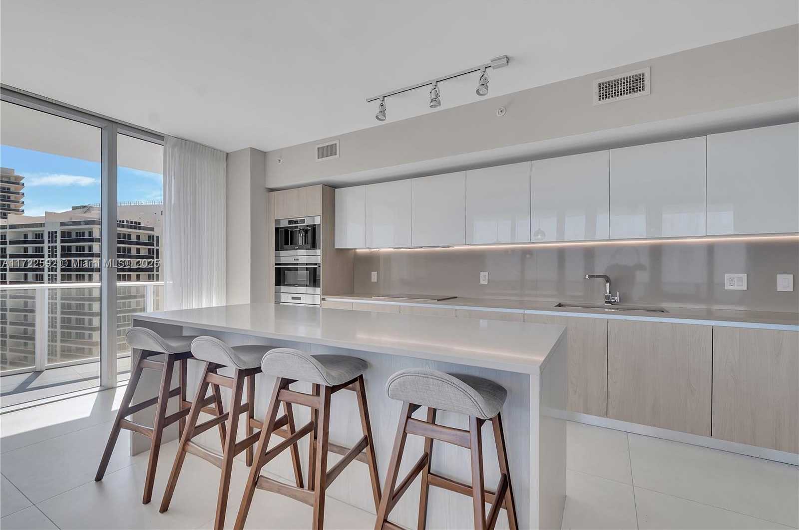 Small Image of 4111 SOUTH OCEAN DR #3601, Hollywood Number 4