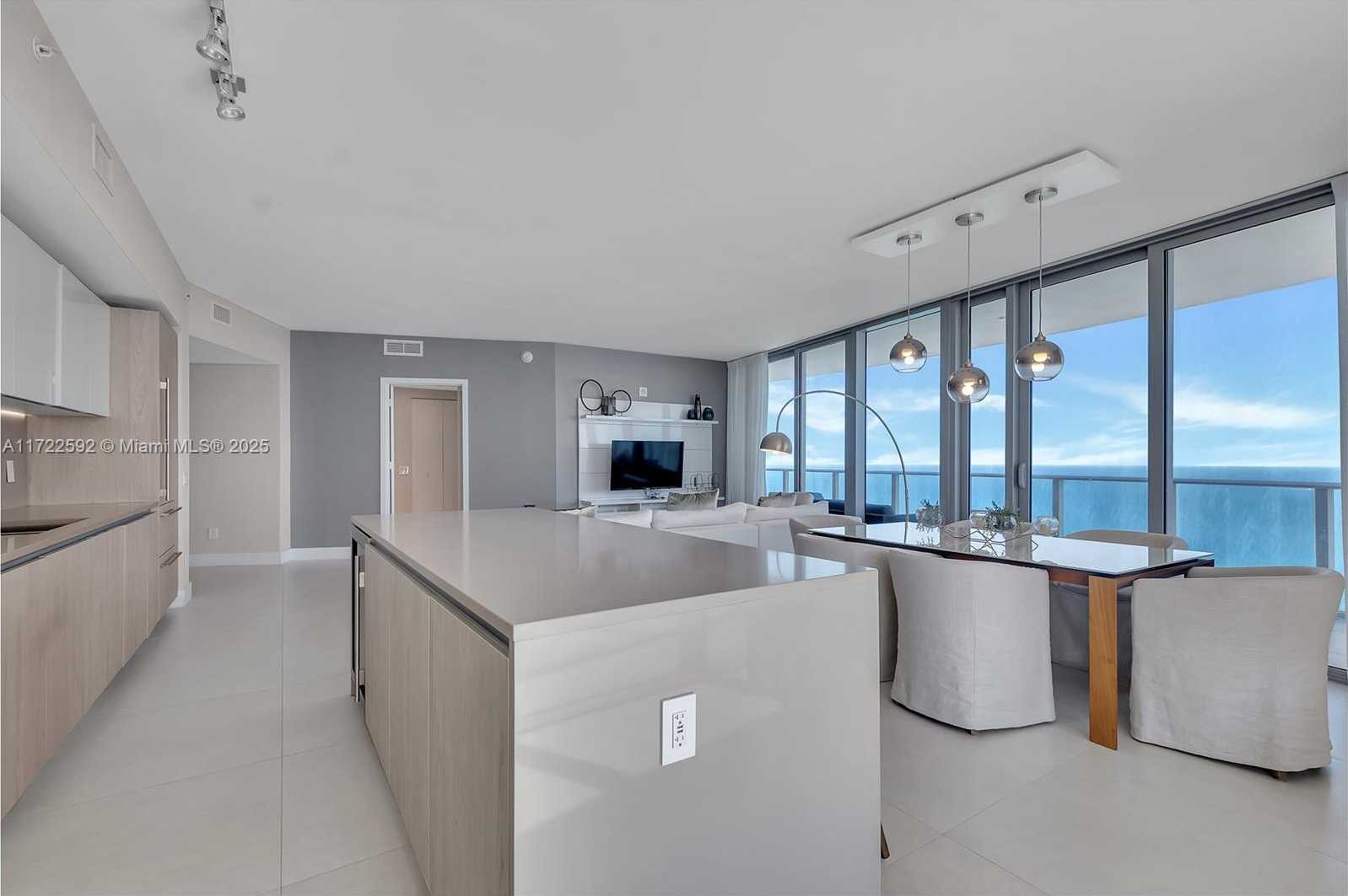 Small Image of 4111 SOUTH OCEAN DR #3601, Hollywood Number 6