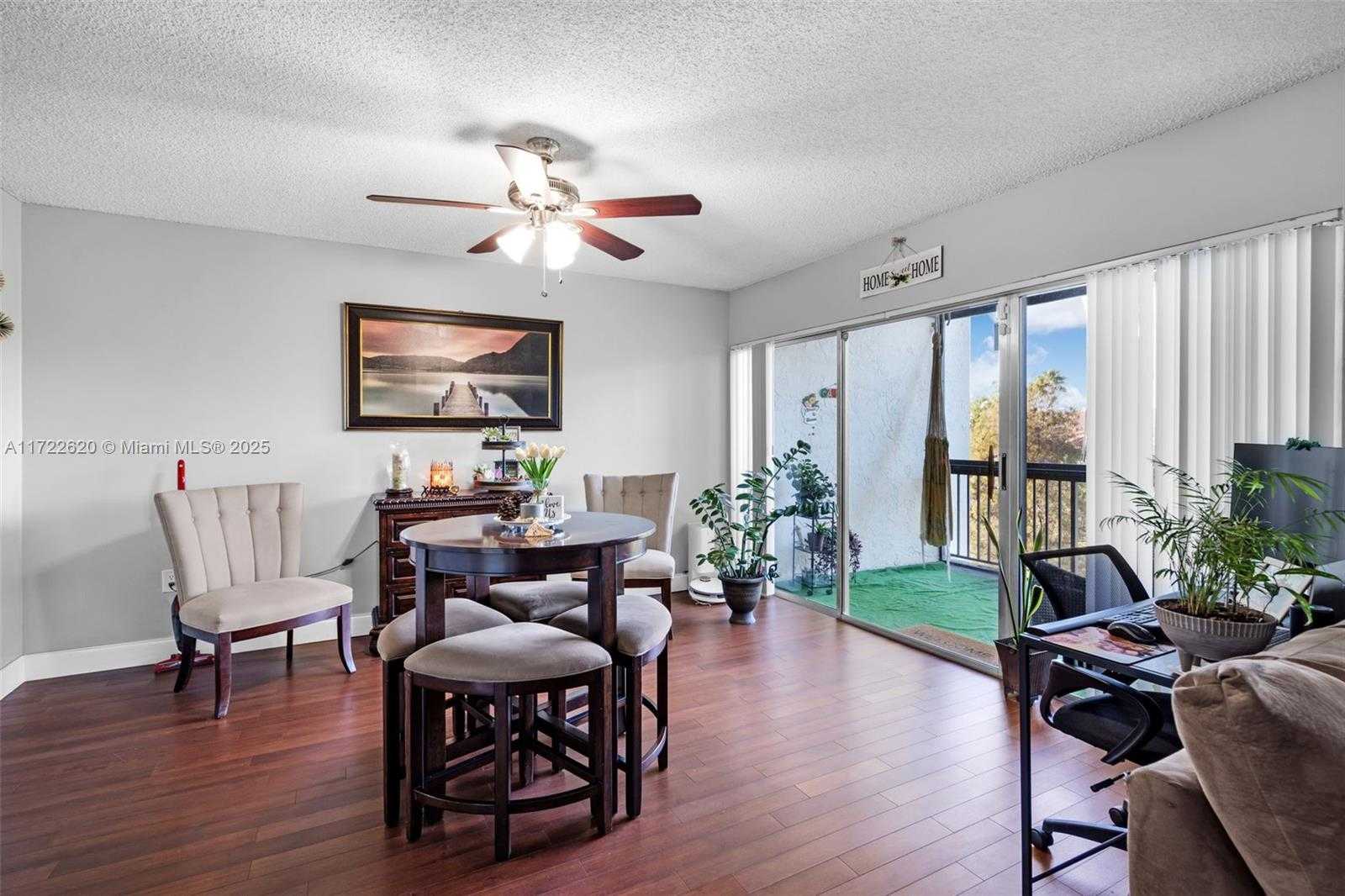 Small Image of 711 NORTH PINE ISLAND RD #406, Plantation Number 10