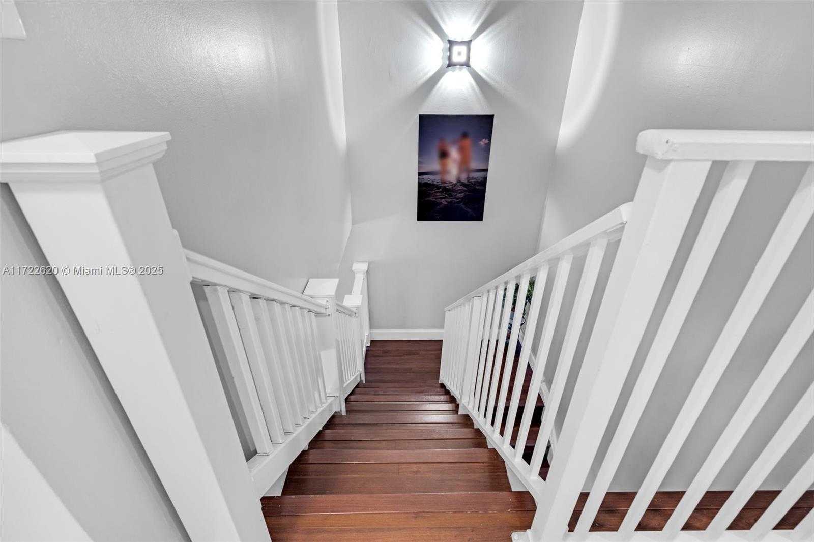 Small Image of 711 NORTH PINE ISLAND RD #406, Plantation Number 17