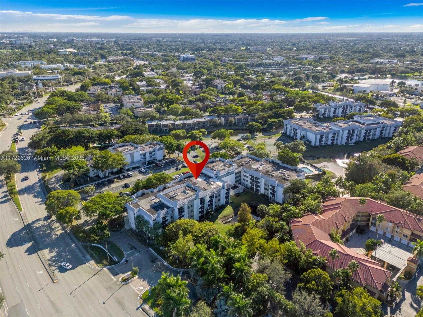 Small Image of 711 NORTH PINE ISLAND RD #406, Plantation Number 34