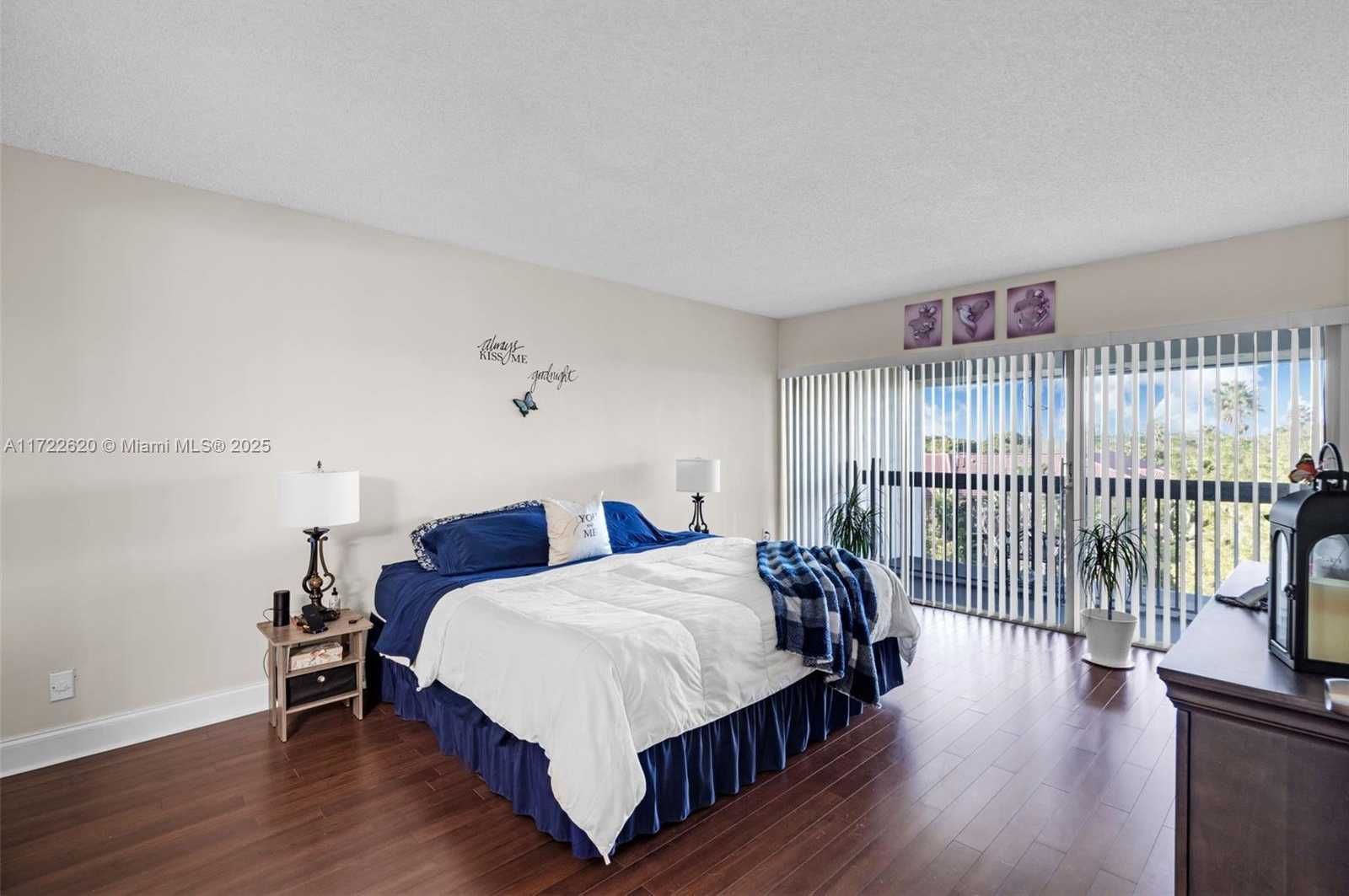 Small Image of 711 NORTH PINE ISLAND RD #406, Plantation Number 5