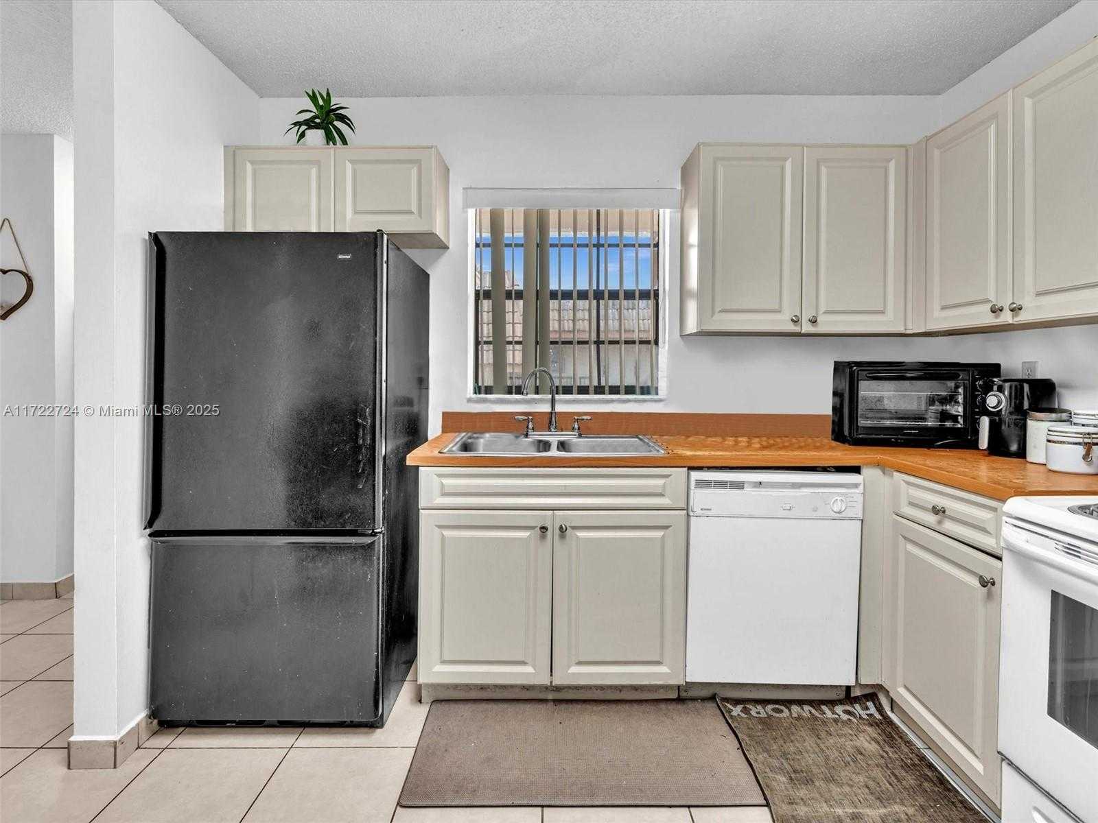 Small Image of 12240 ROYAL PALM BLVD #C-5, Coral Springs Number 19
