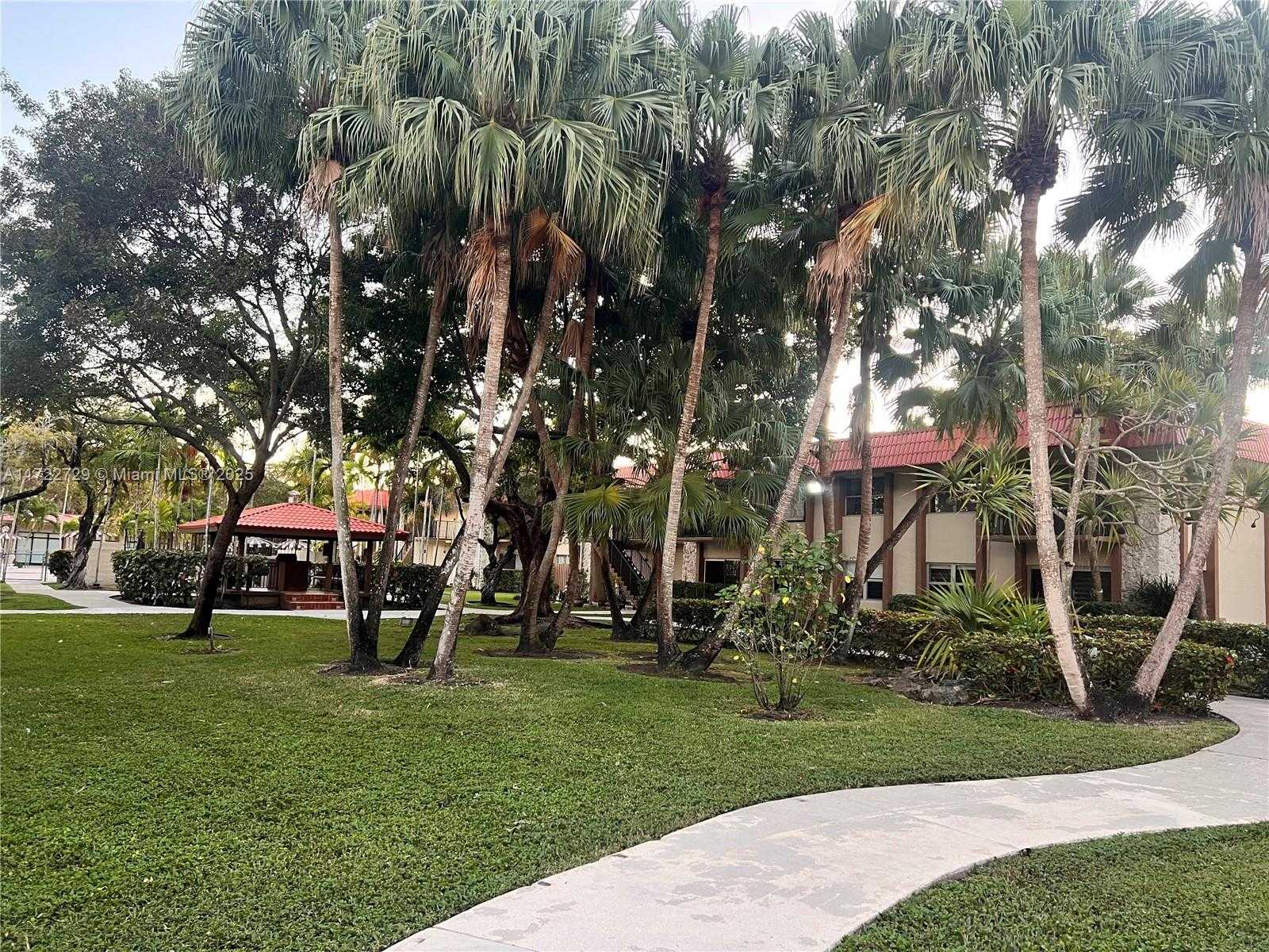 Small Image of 10411 SOUTH WEST 108TH AVE #152, Miami Number 2