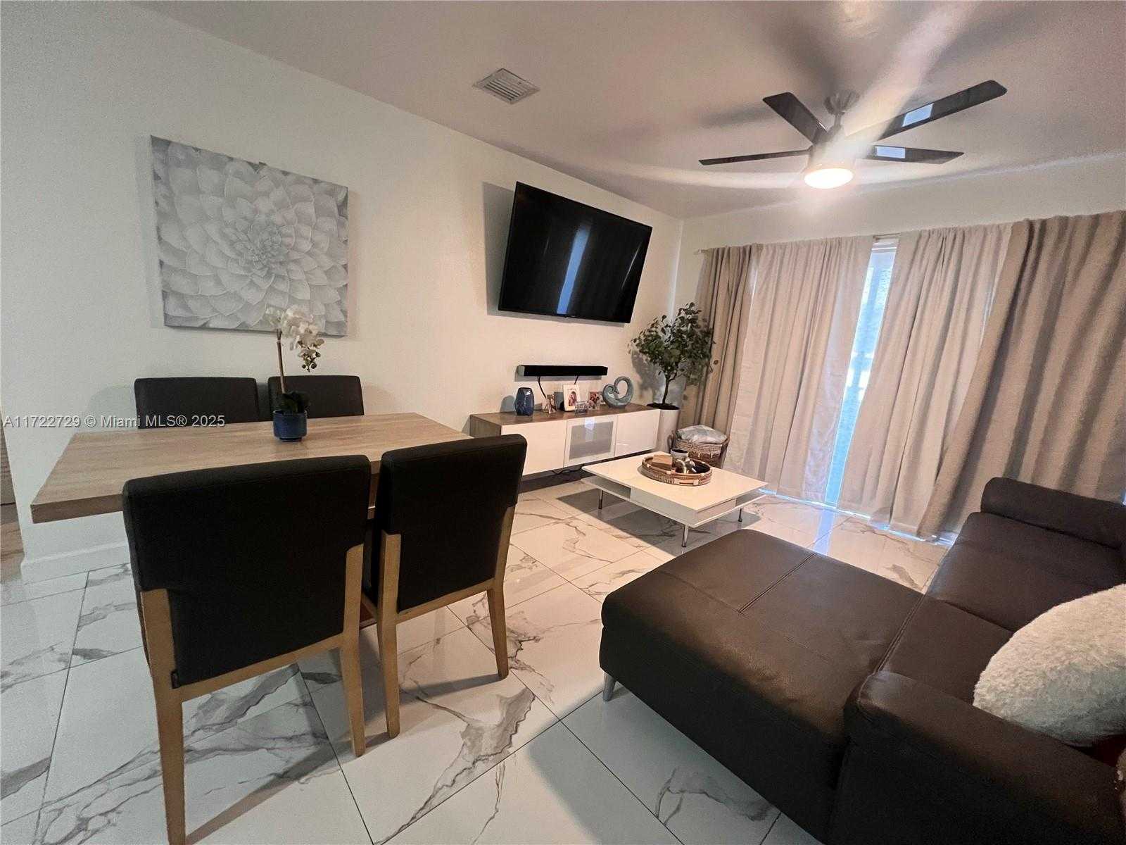 Small Image of 10411 SOUTH WEST 108TH AVE #152, Miami Number 5