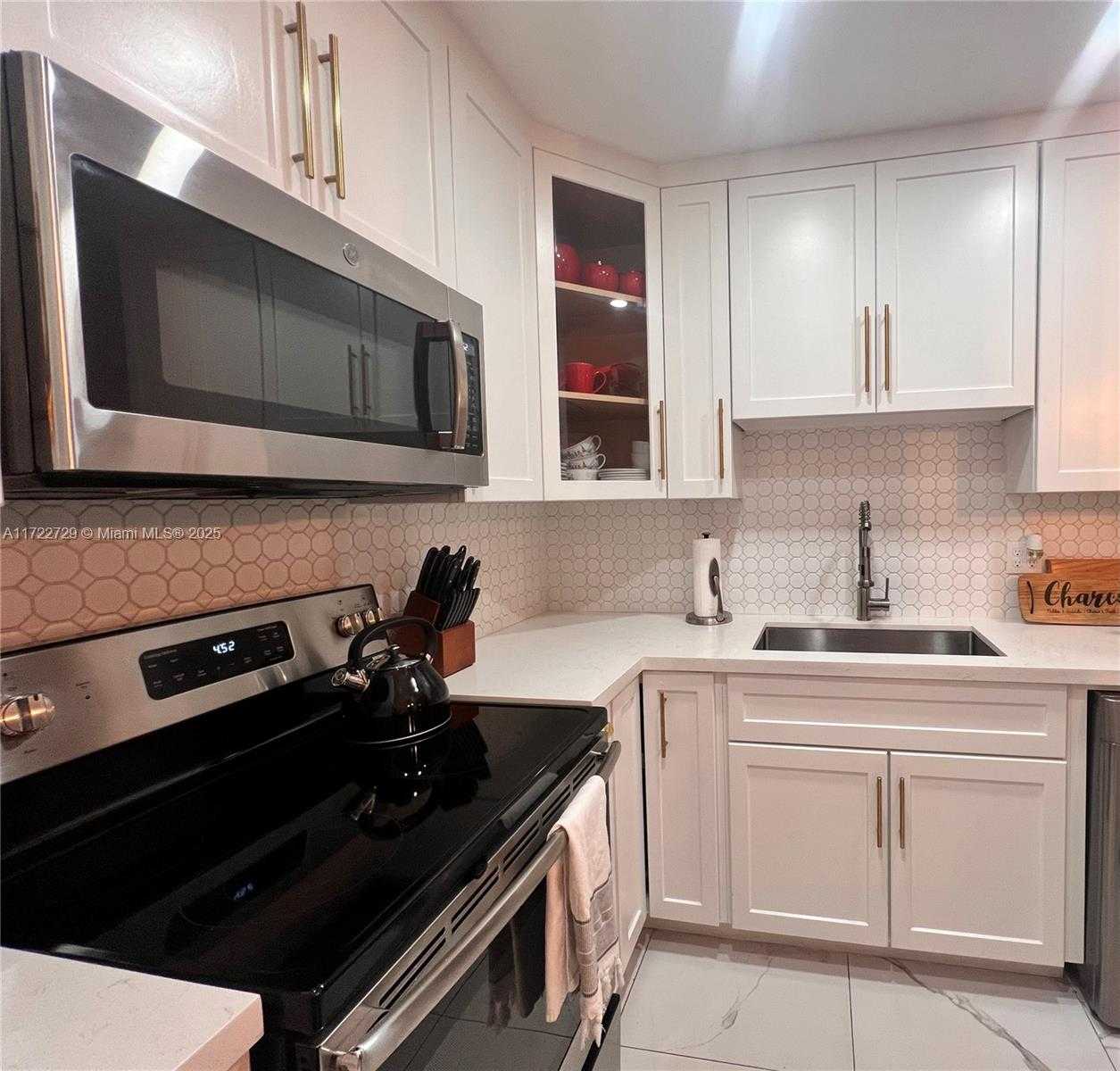 Small Image of 10411 SOUTH WEST 108TH AVE #152, Miami Number 9