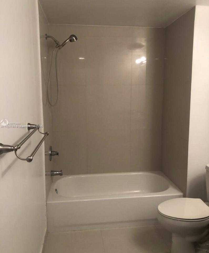 Small Image of 601 NORTH EAST 23RD ST #901, Miami Number 9