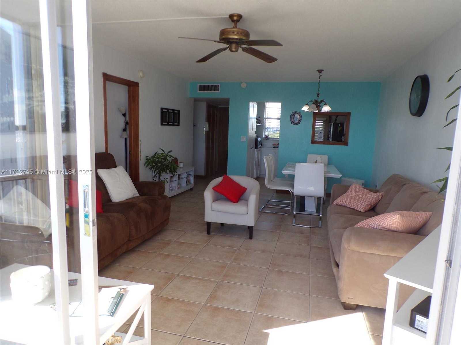 Small Image of 3010 MARCOS DR #R412, Aventura Number 13