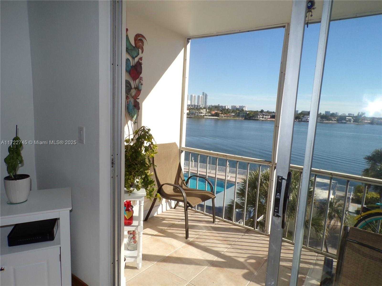 Small Image of 3010 MARCOS DR #R412, Aventura Number 14